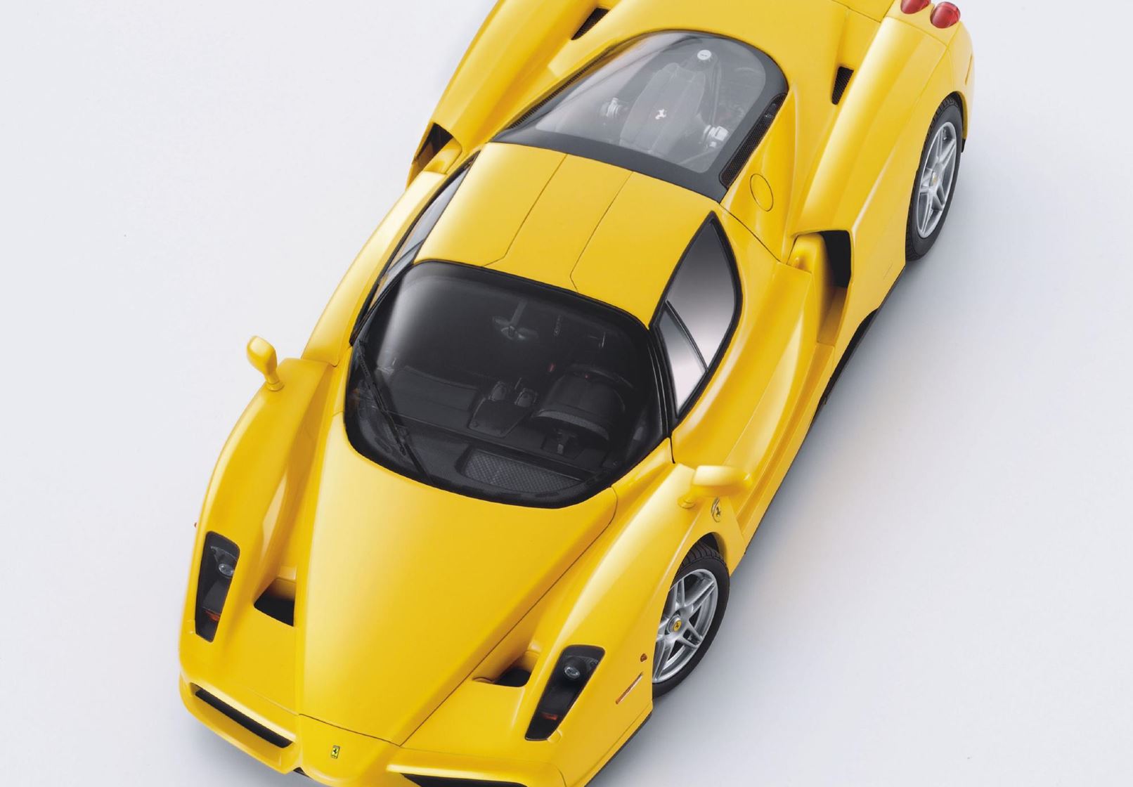 BBR Ferrari Enzo open diecast Giallo Modena - Silver wheels - polifoam pack - 1/18 - صورة BBR Ferrari Enzo open diecast Giallo Modena - Silver wheels - polifoam pack - 1/18 - صورة 2