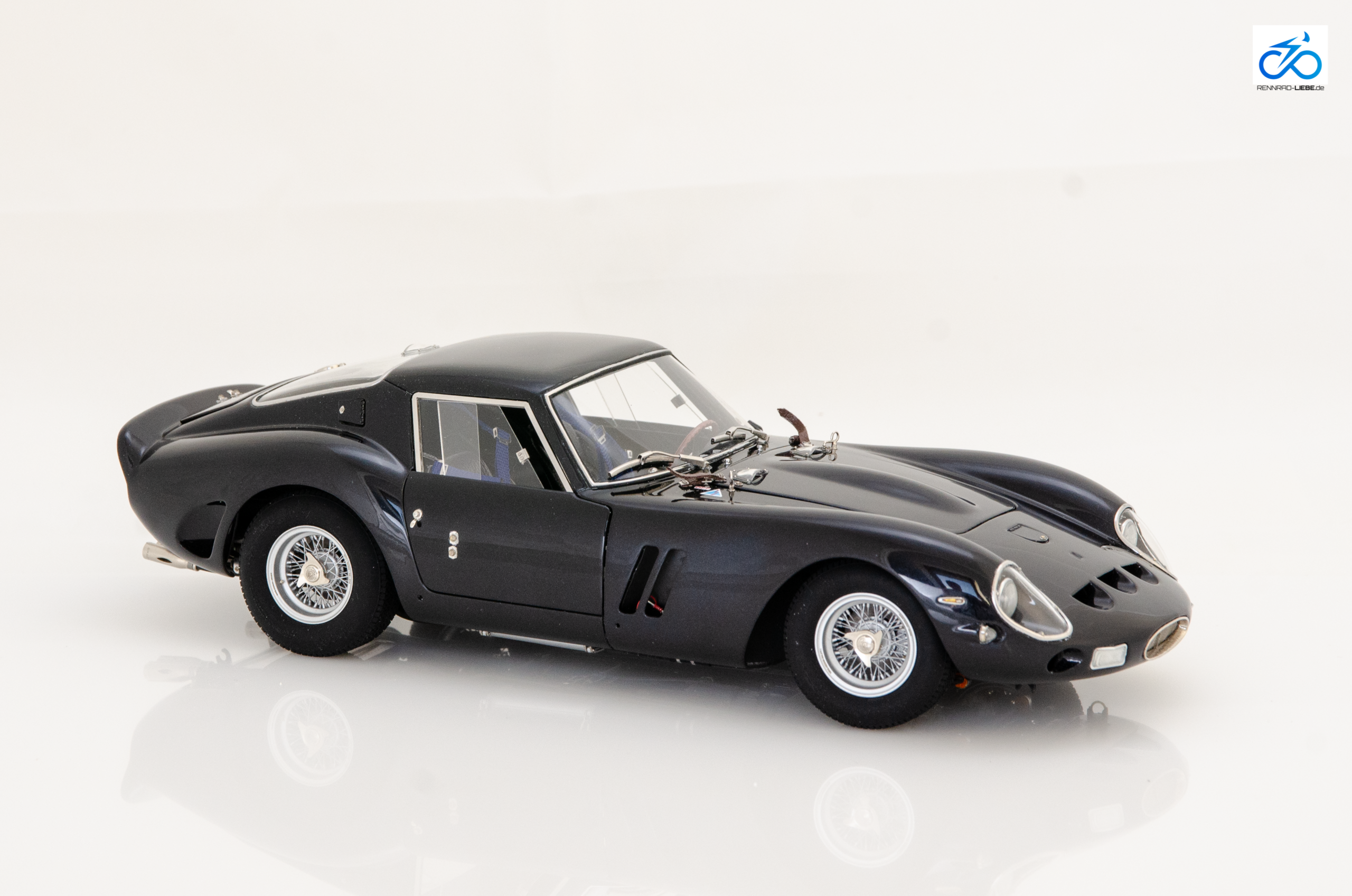 مارتيسان فيراري 250 GTO فيراري 250 GTO أسود ياقوتي معدني