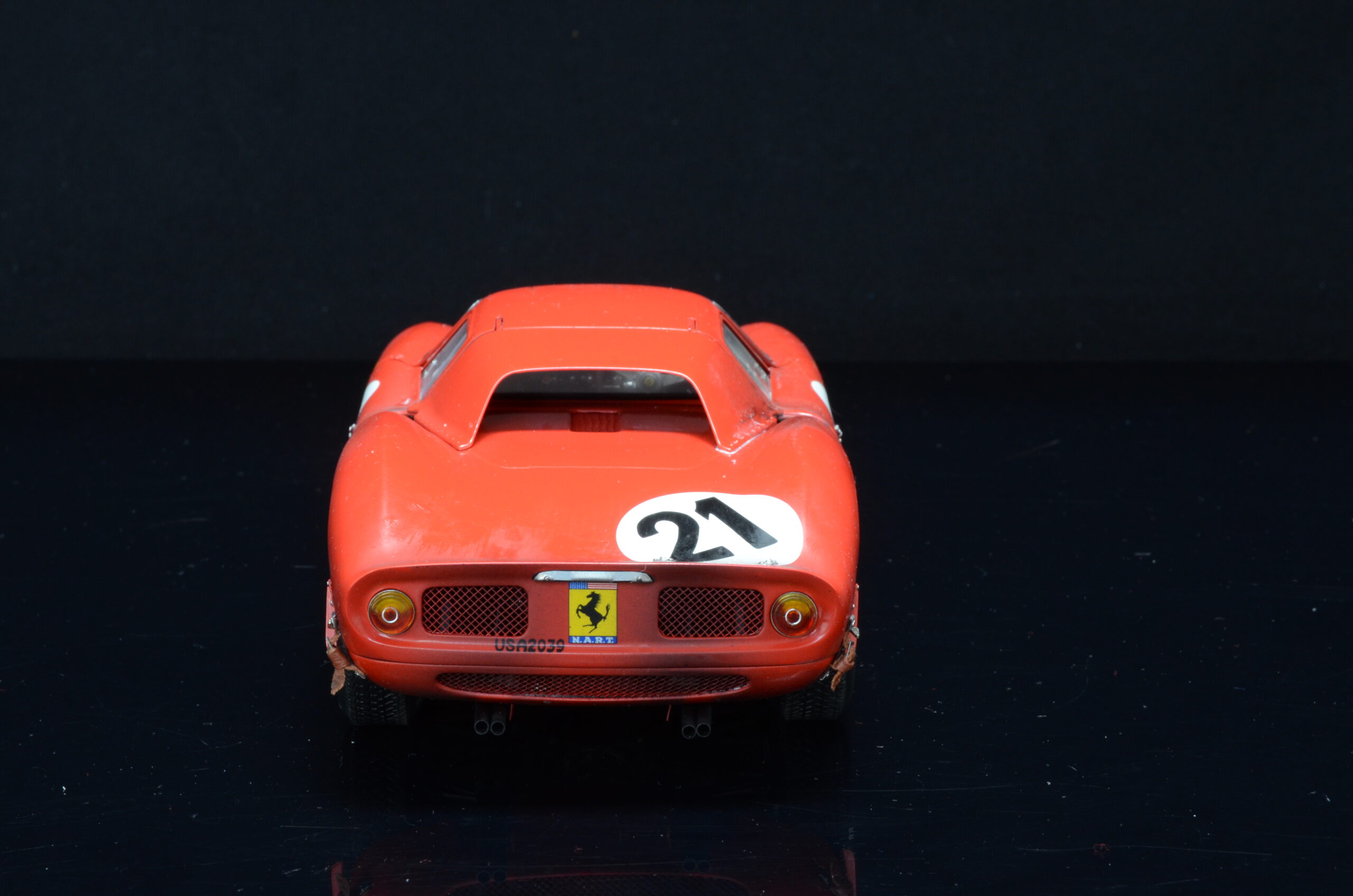 modelcars24 authentic CMC Ferrari 250 LM Le Mans Winner 1965 Rindt/Gregory – Bild 4