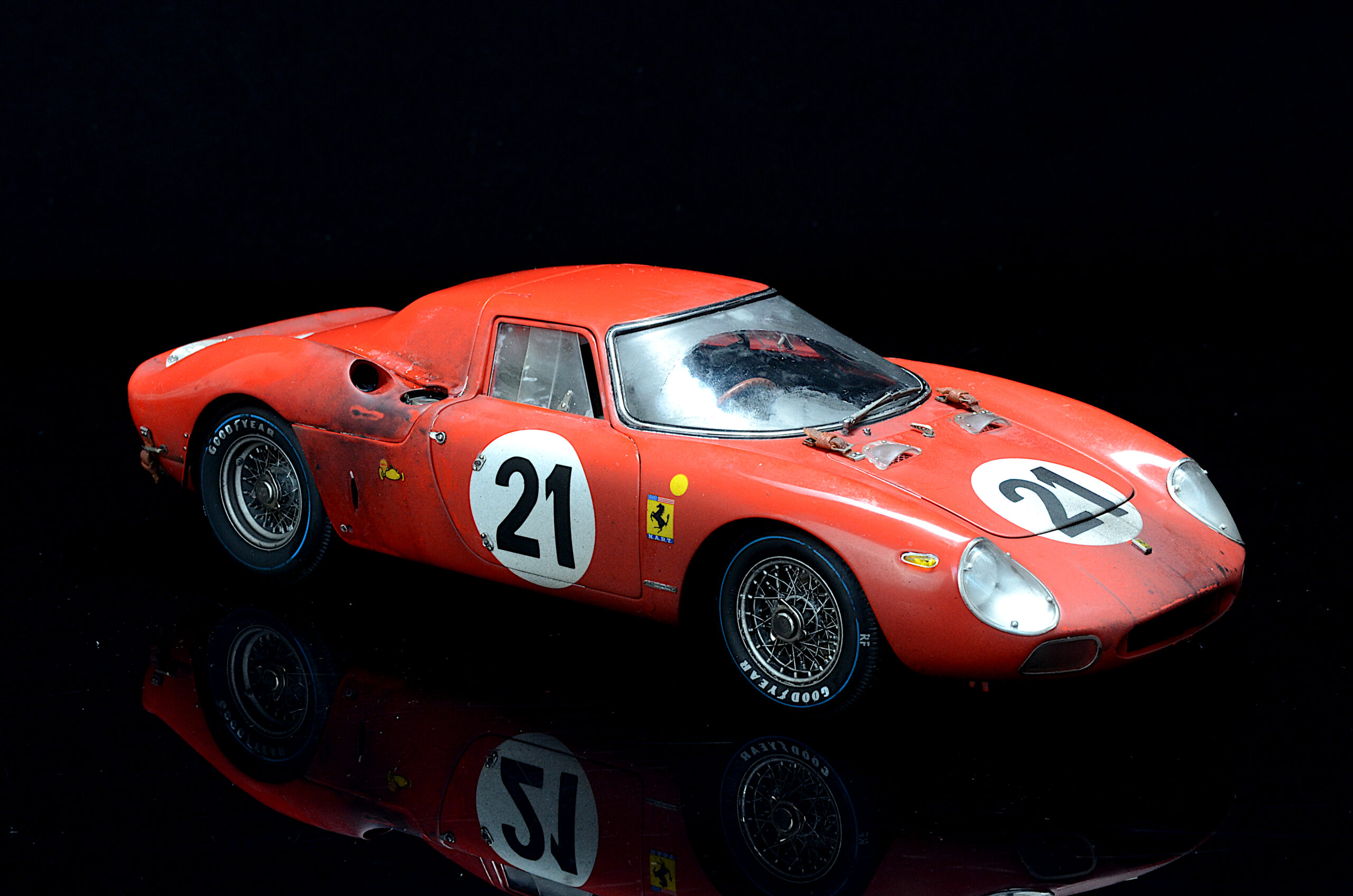 modelcars24 authentic CMC Ferrari 250 LM Le Mans Winner 1965 Rindt/Gregory