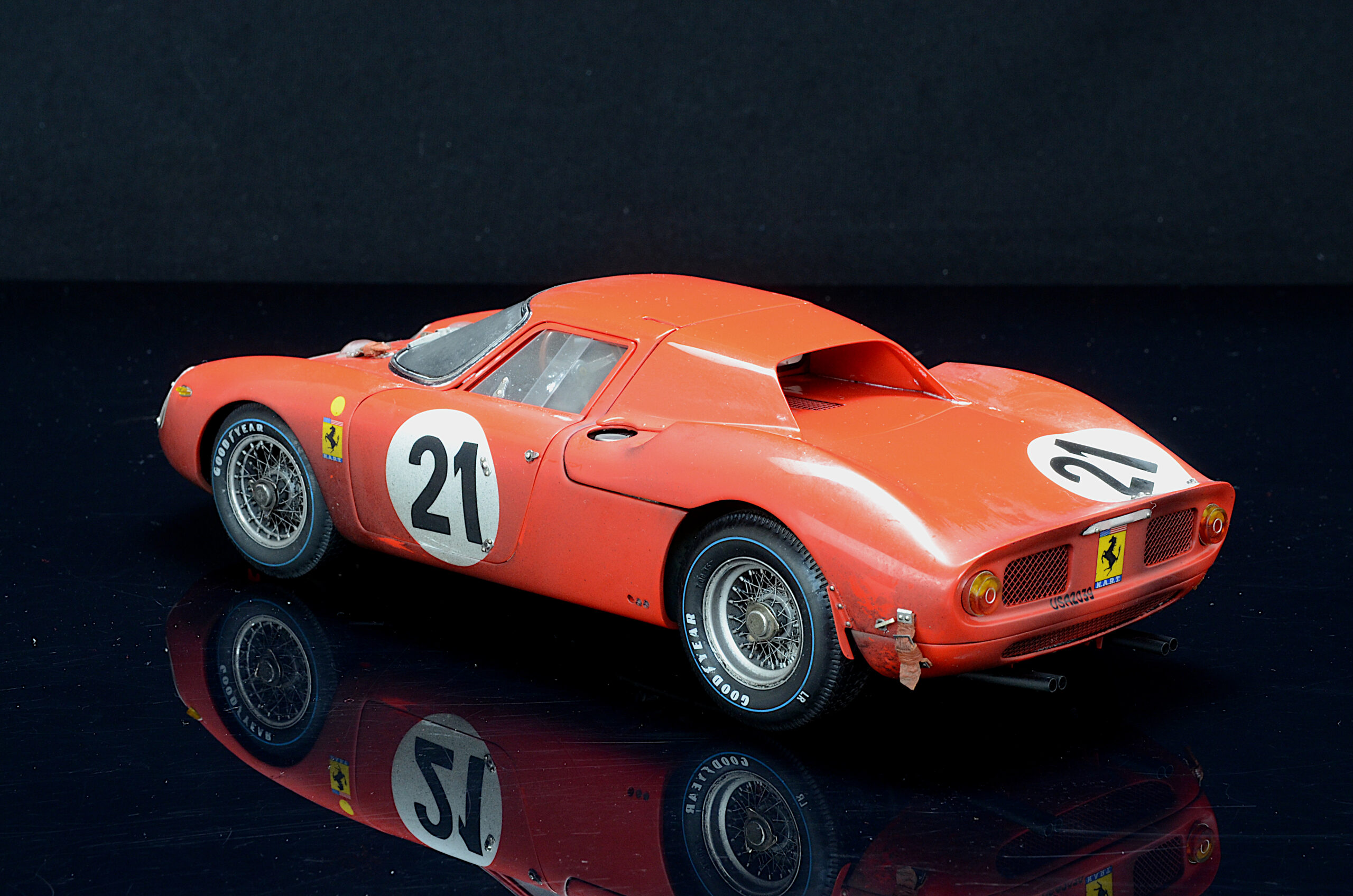 modelcars24 authentic CMC Ferrari 250 LM Le Mans Winner 1965 Rindt/Gregory – Bild 14