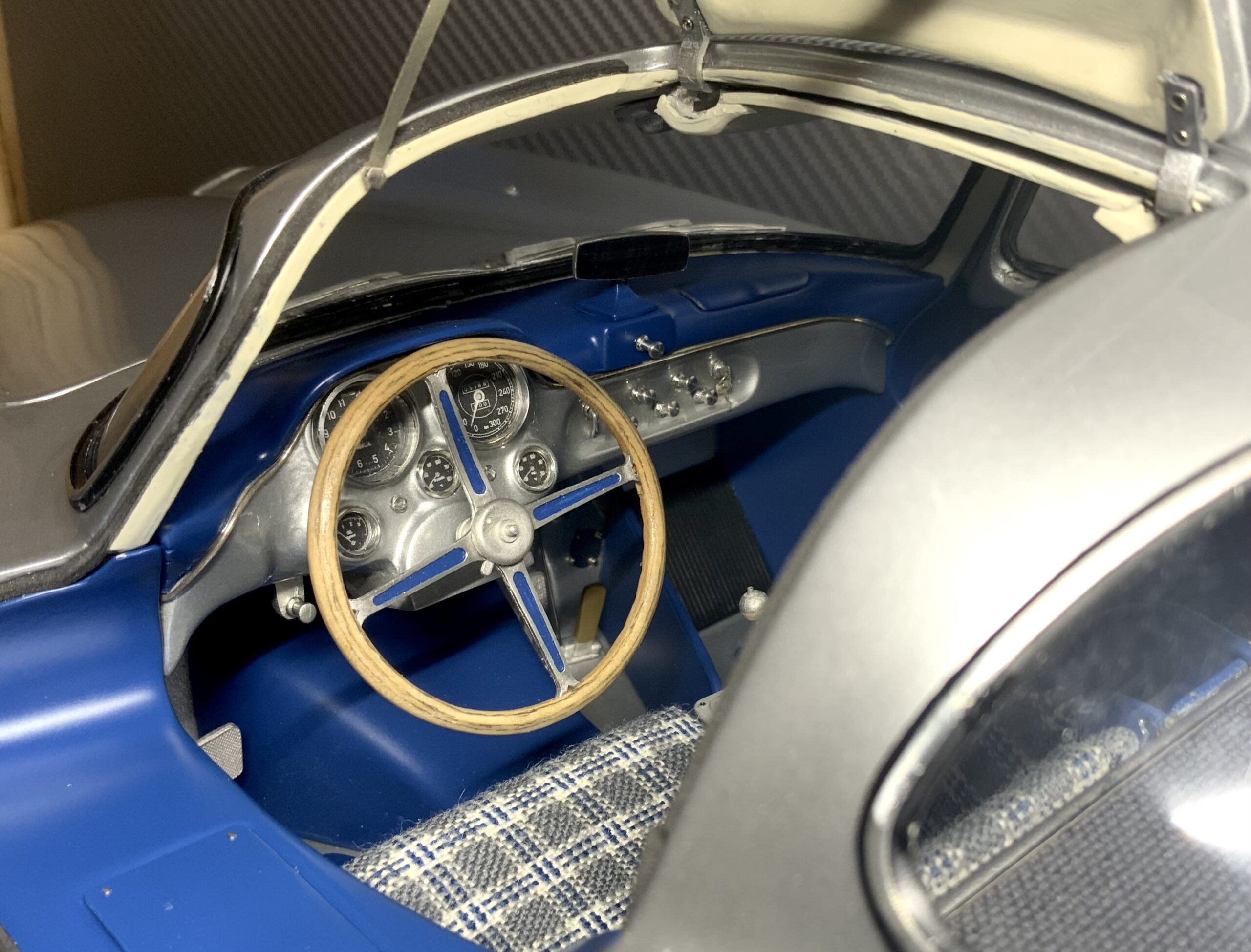 Mercedes-Benz 300 SLR made by tecni-art - 1/8 - Image 4
