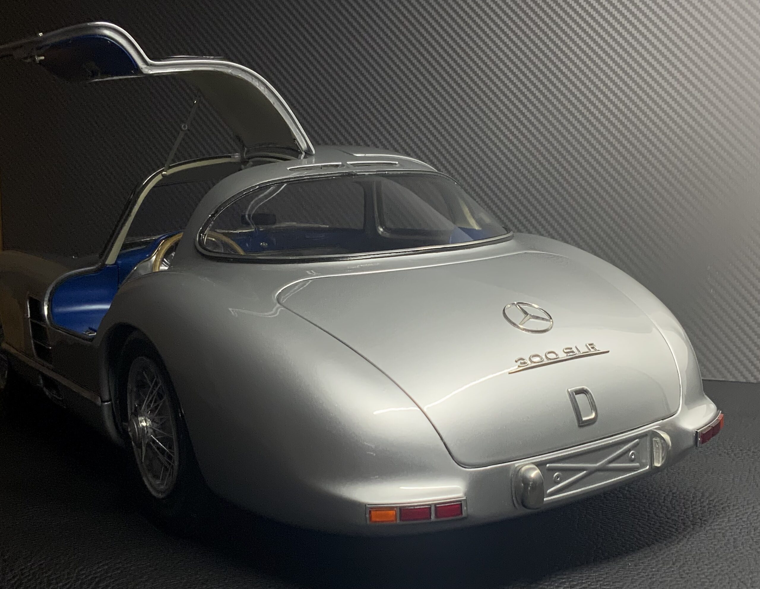 Mercedes-Benz 300 SLR made by tecni-art - 1/8 - Image 3