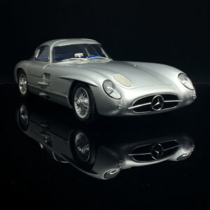 Mercedes-Benz 300 SLR made by tecni-art - 1/8