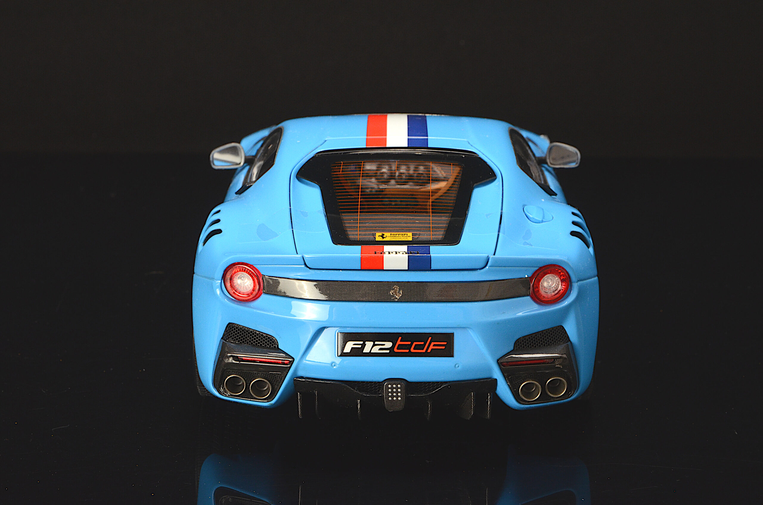 BBR Ferrari F12 TDF Tailor Made hellblau - 1/18 - Imagen 2
