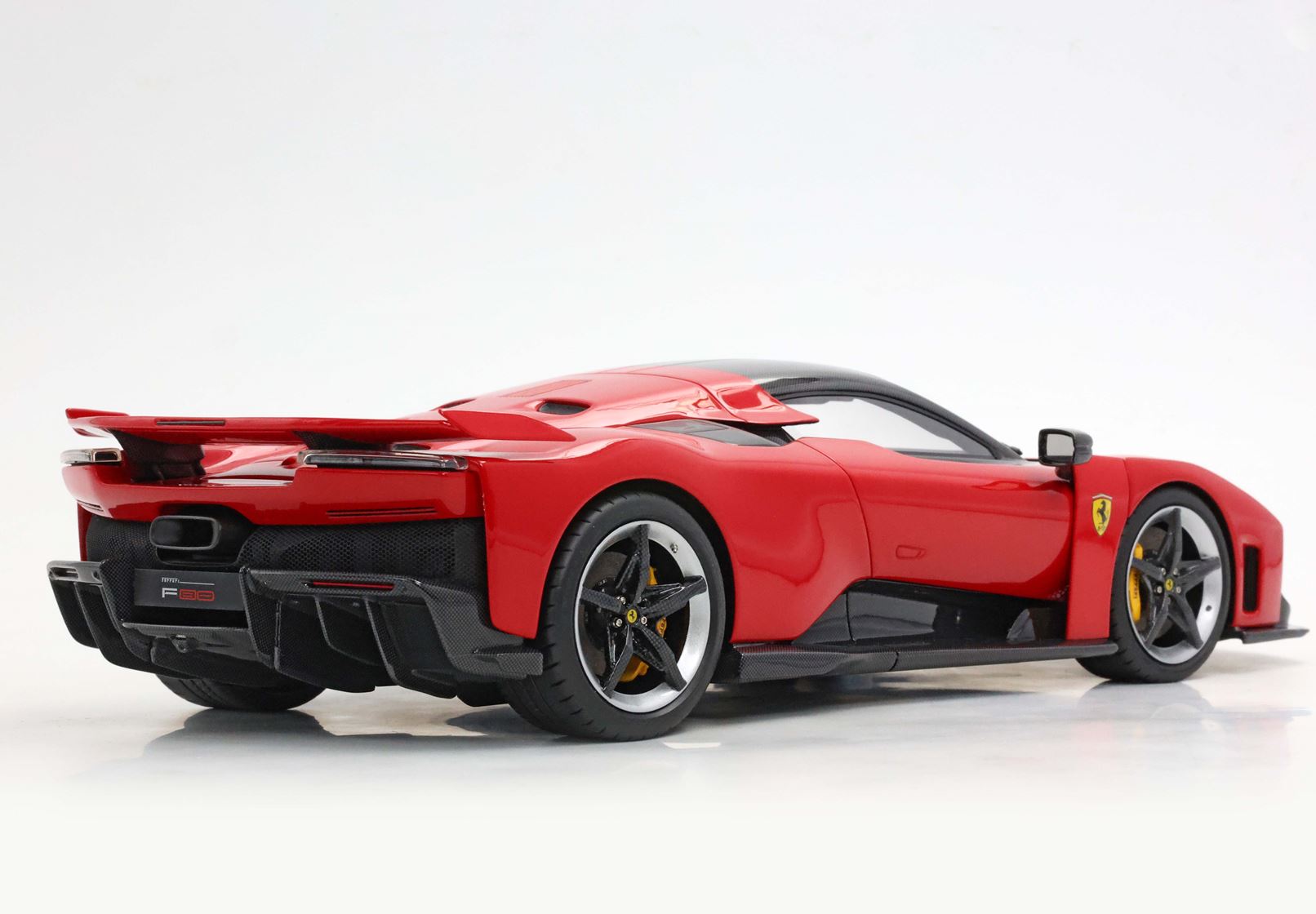 BBR Ferrari F80 Rosso Corsa - silver/black wheels - 1/18 - Immagine 2