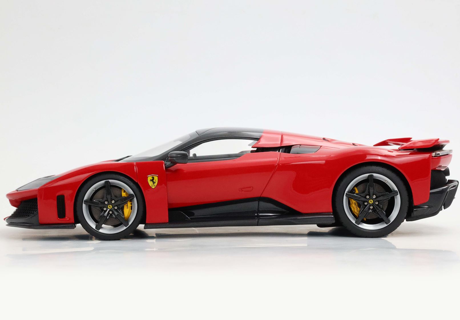 BBR Ferrari F80 Rosso Corsa - silver/black wheels - 1/18 - Immagine 4