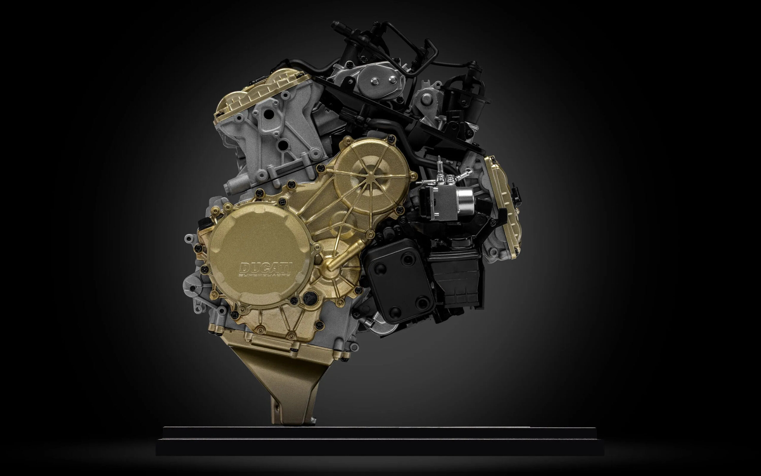 Pocher HKM124B Ducati Superquadro - V2 Engine - 1:4 Scale Kit – Bild 6