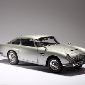 Agora Aston Martin DB5 No time to die Bausatz - 1/8