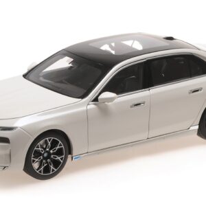 Minichamps BMW i7 - 2022 - weiss metallic- 1/18