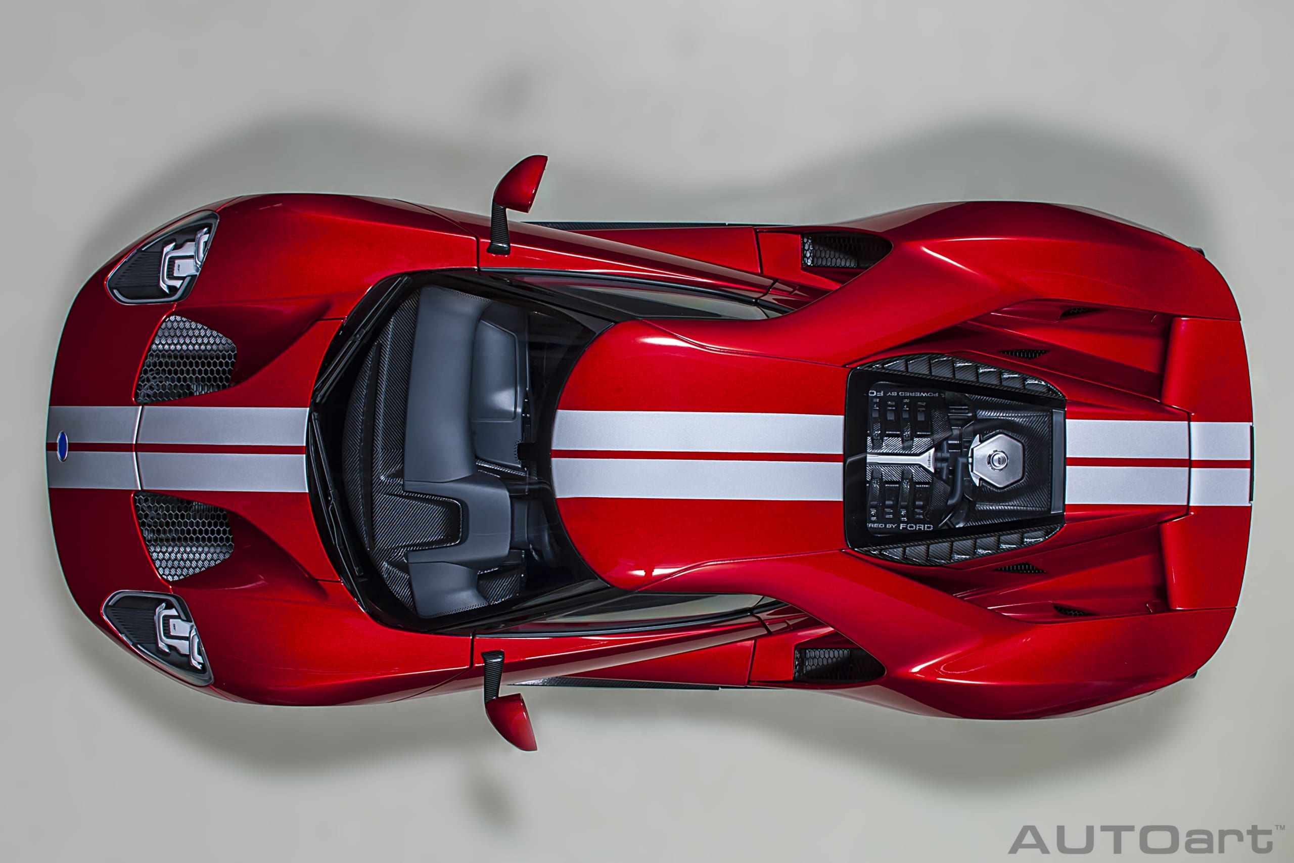 AUTOart Ford GT 2017 1:12 - Liquid Red / Silver Stripes – Bild 7