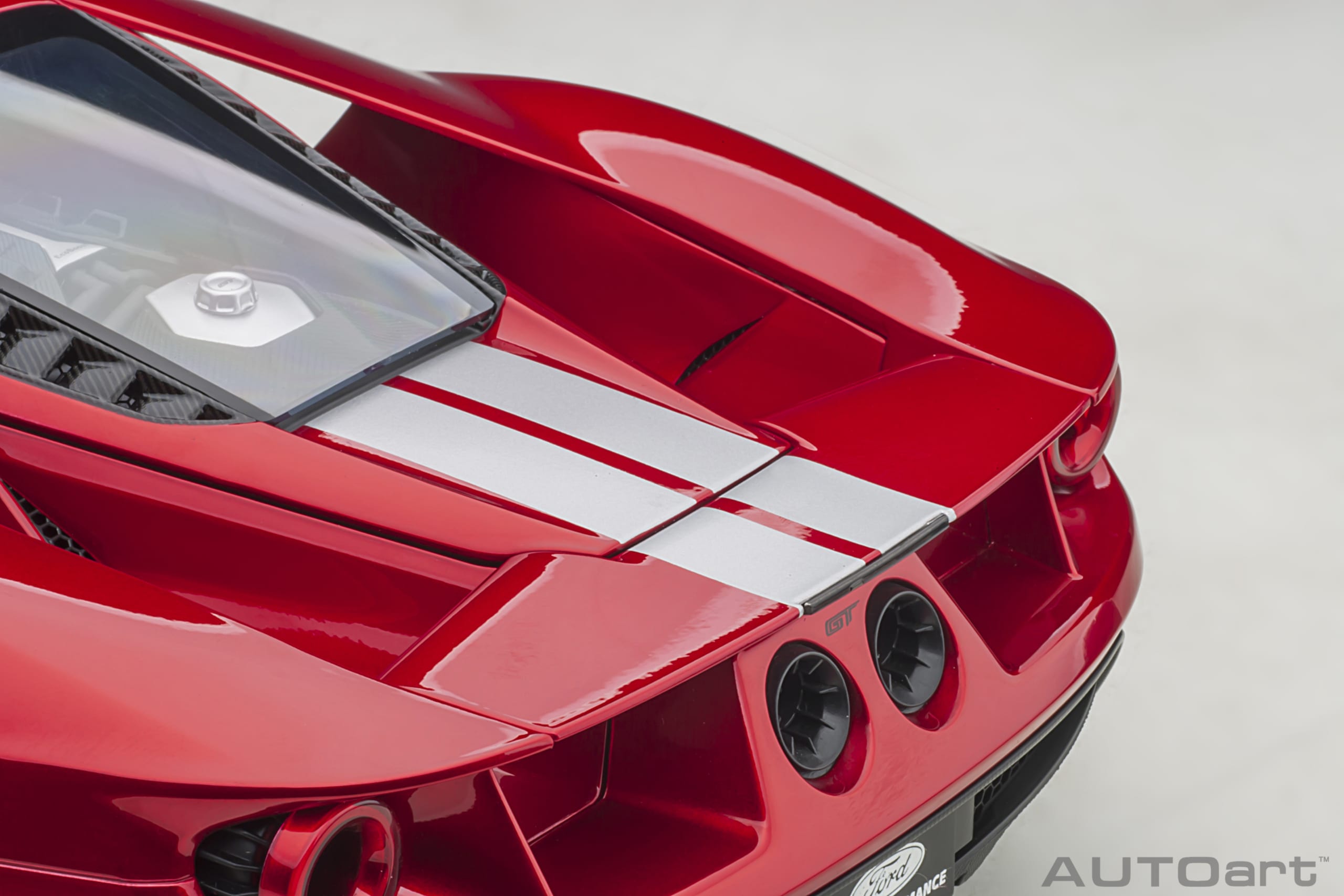 AUTOart Ford GT 2017 1:12 - Liquid Red / Silver Stripes – Bild 14