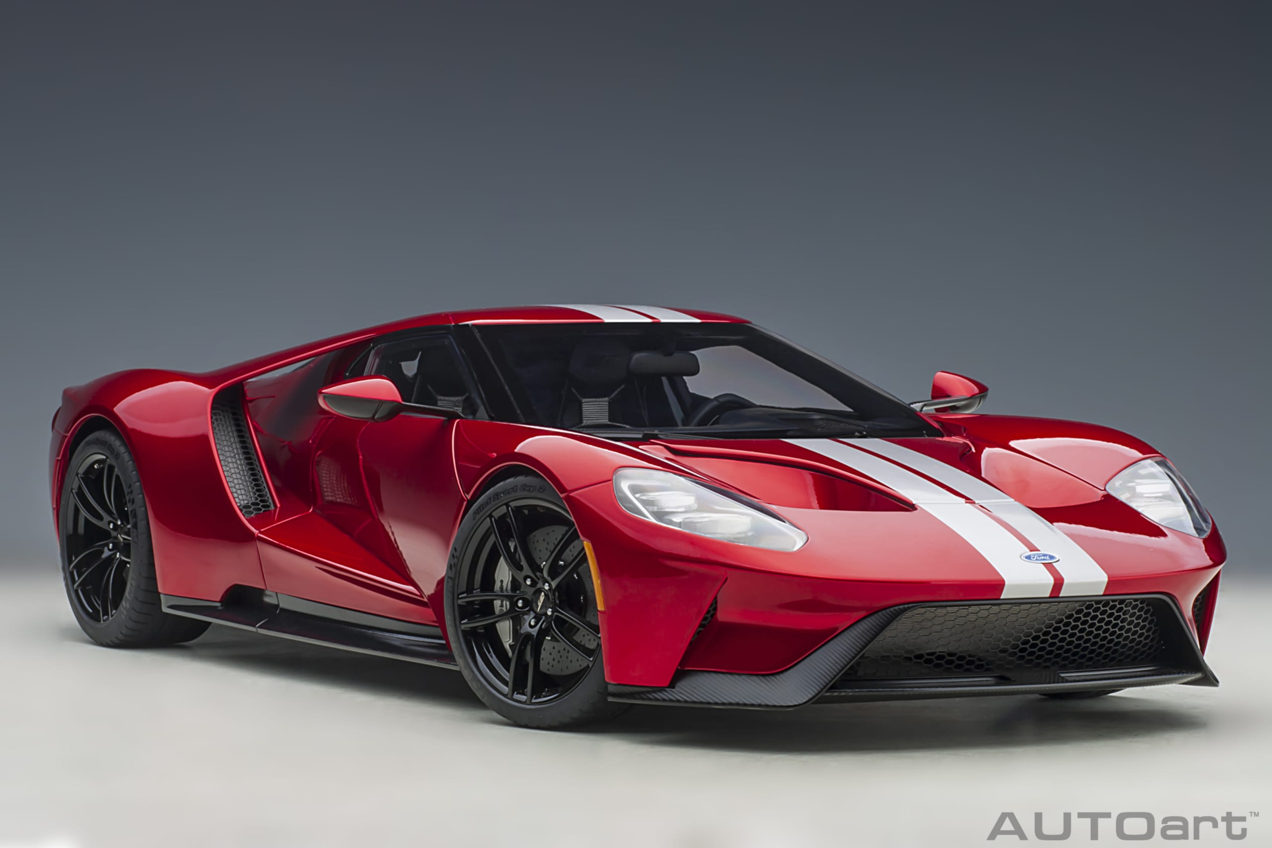 AUTOart Ford GT 2017 1:12 - Liquid Red / Silver Stripes – Bild 17