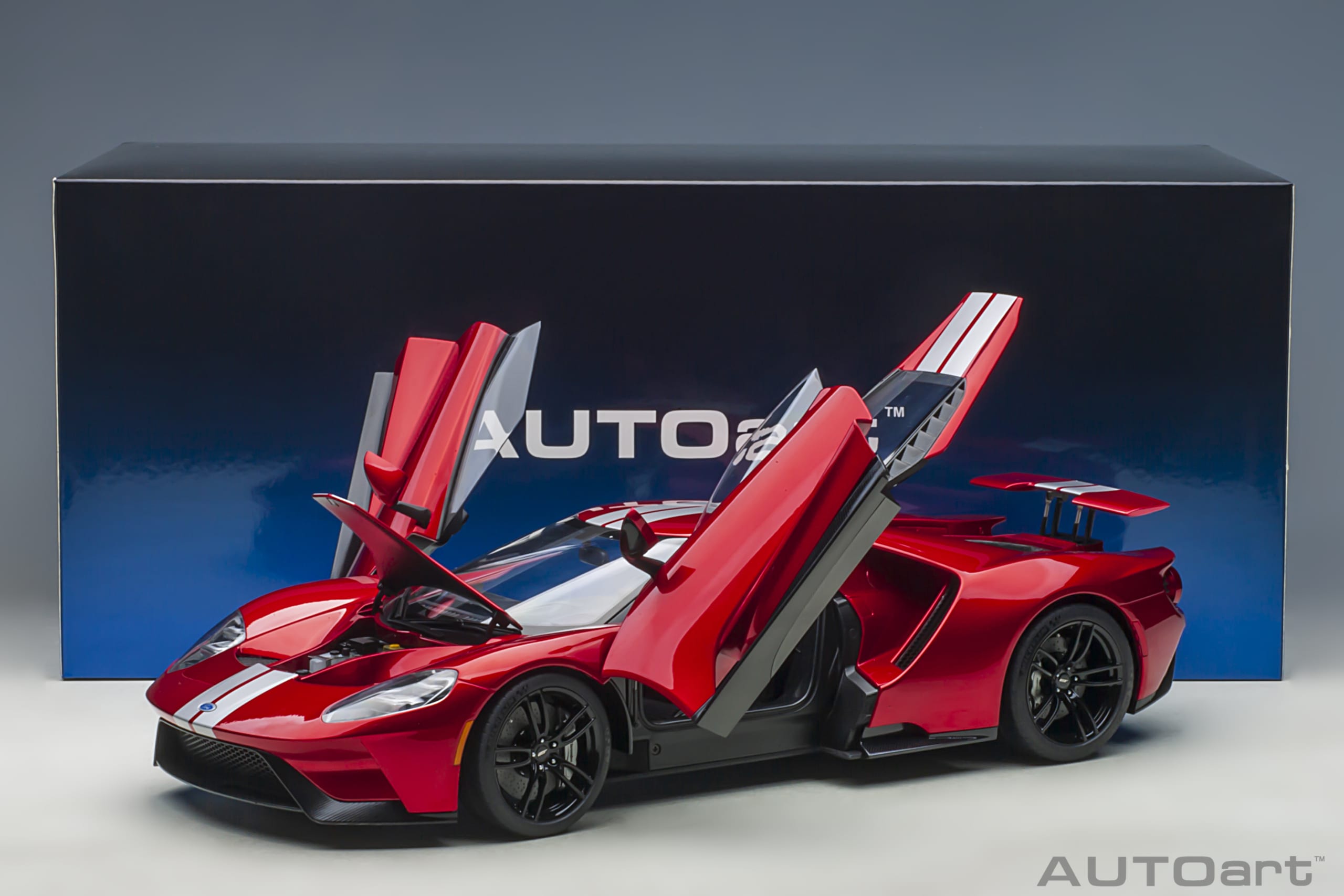 AUTOart Ford GT 2017 1:12 - Liquid Red / Silver Stripes – Bild 20