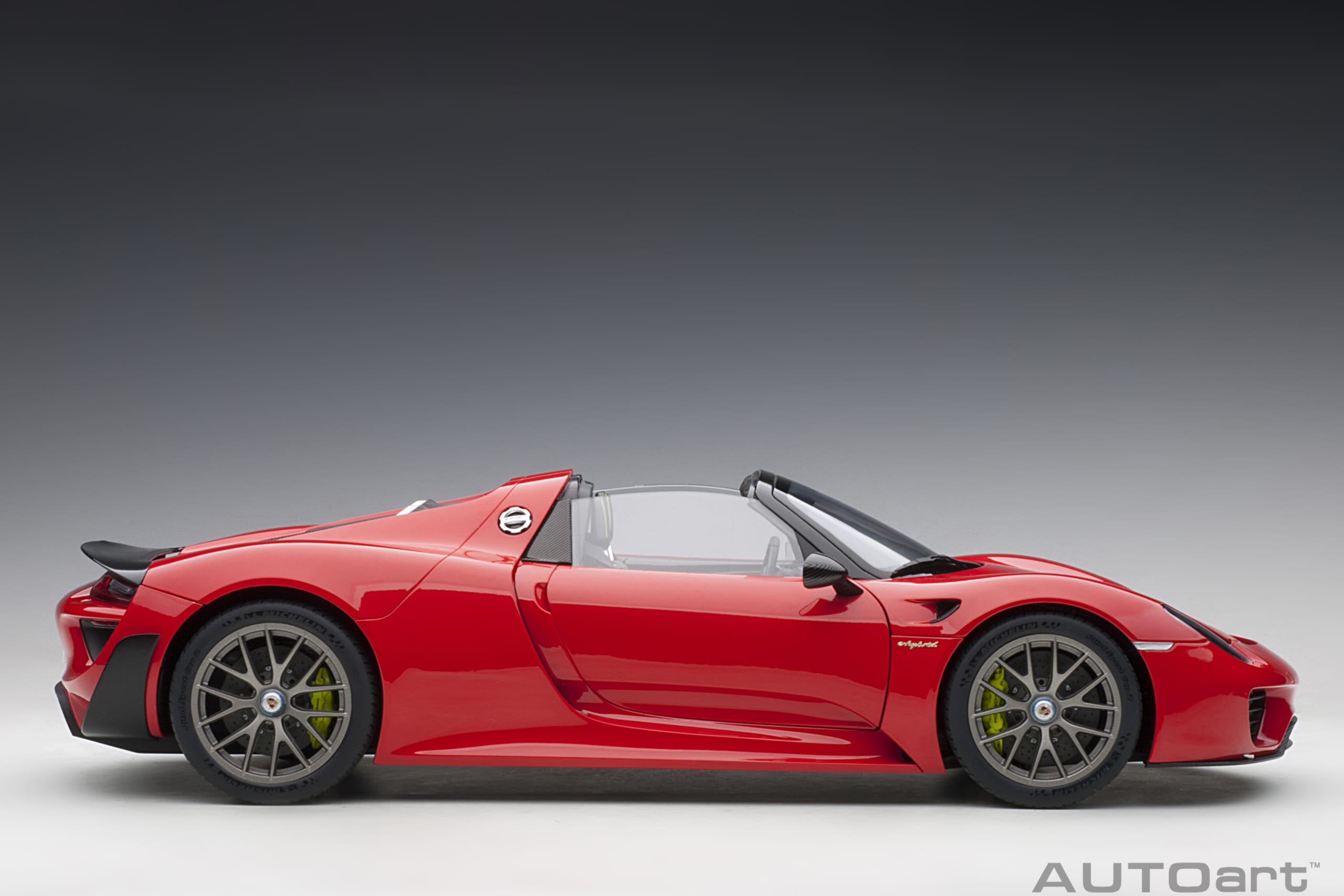 AUTOart Porsche 918 Spyder 2013 1:12 - Guards Red - Image 6