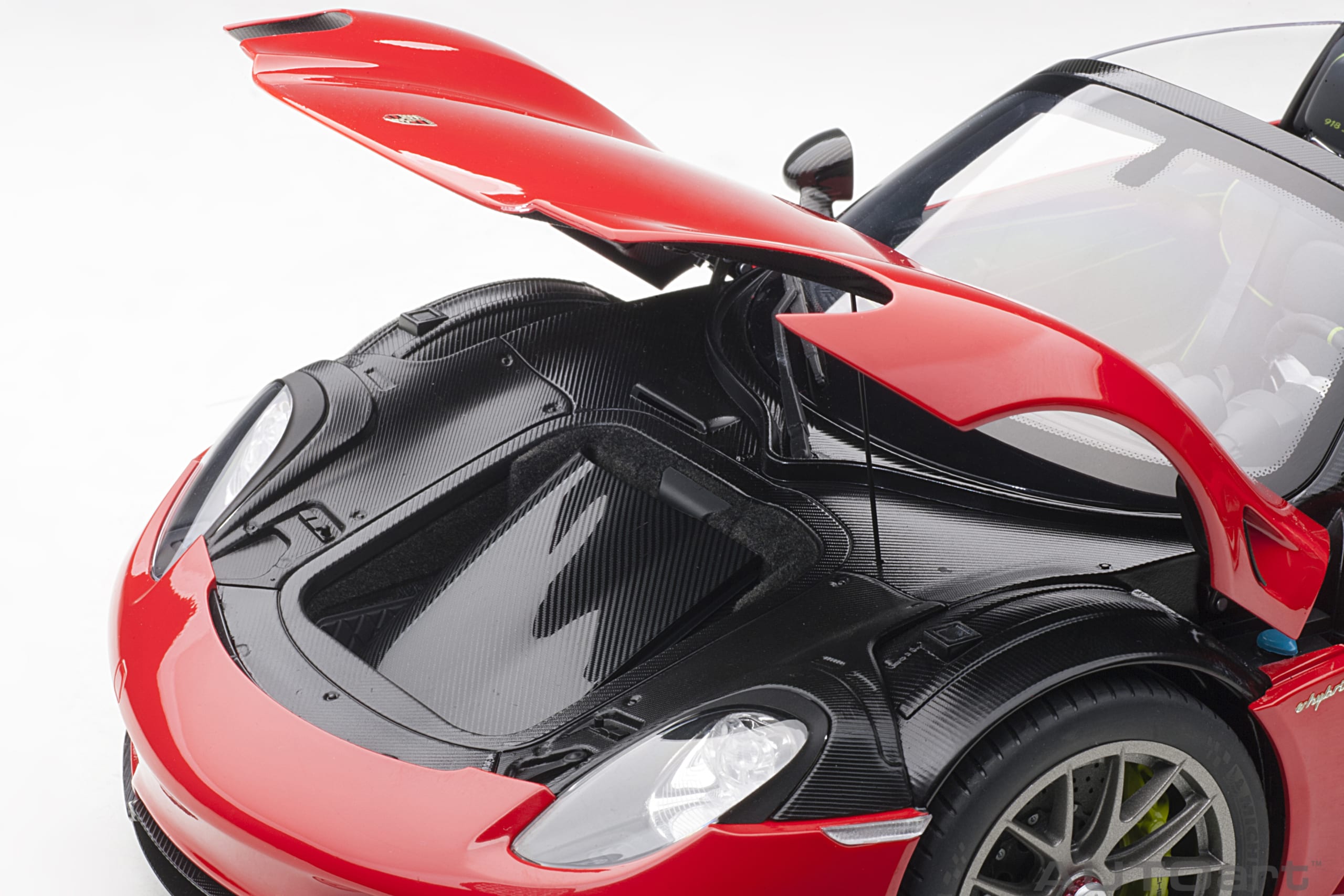 AUTOart Porsche 918 Spyder 2013 1:12 - Guards Red - Image 14