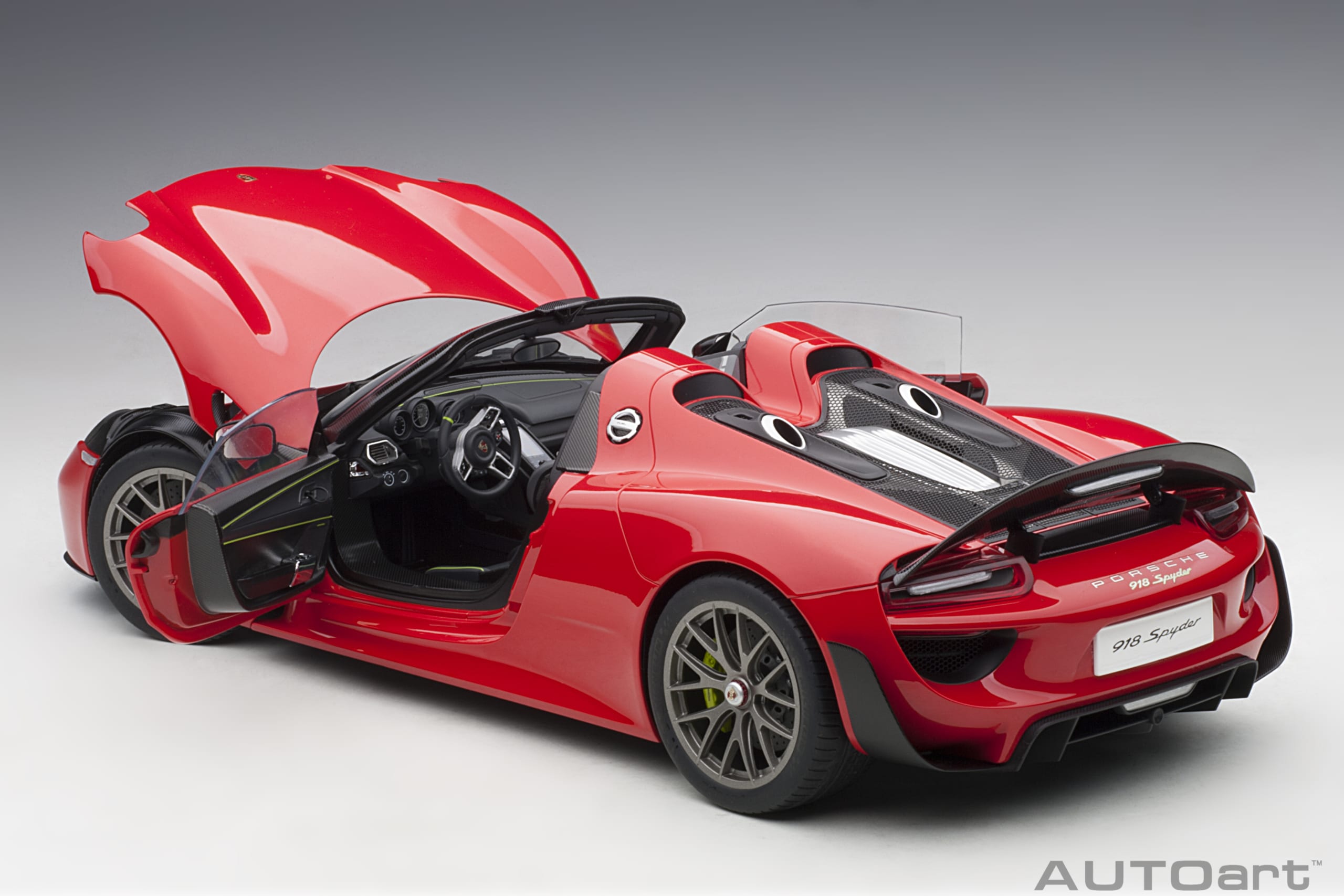 AUTOart Porsche 918 Spyder 2013 1:12 - Guards Red - Image 17
