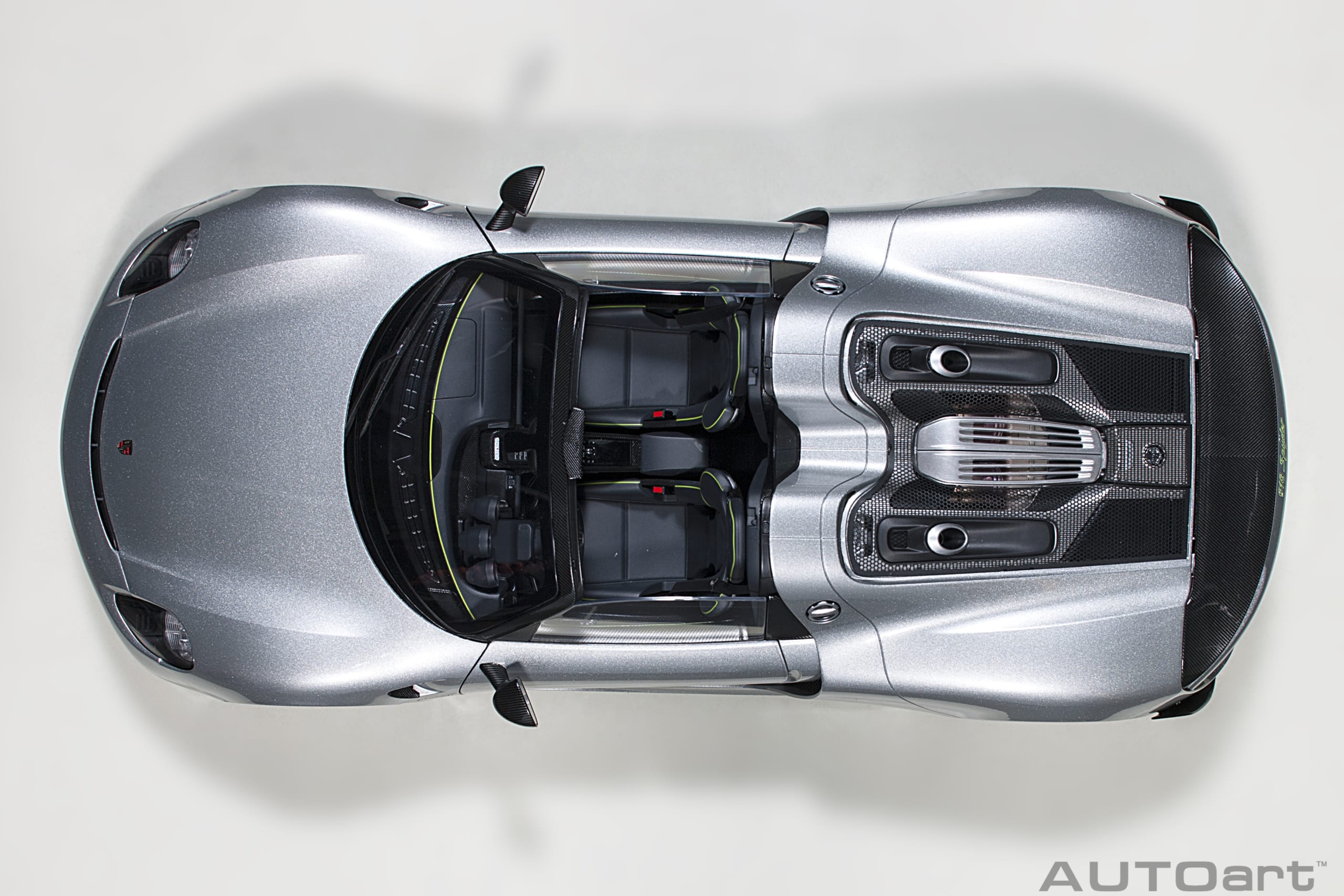 AUTOart Porsche 918 Spyder 2013 1:12 - GT Silver Metallic - Image 15