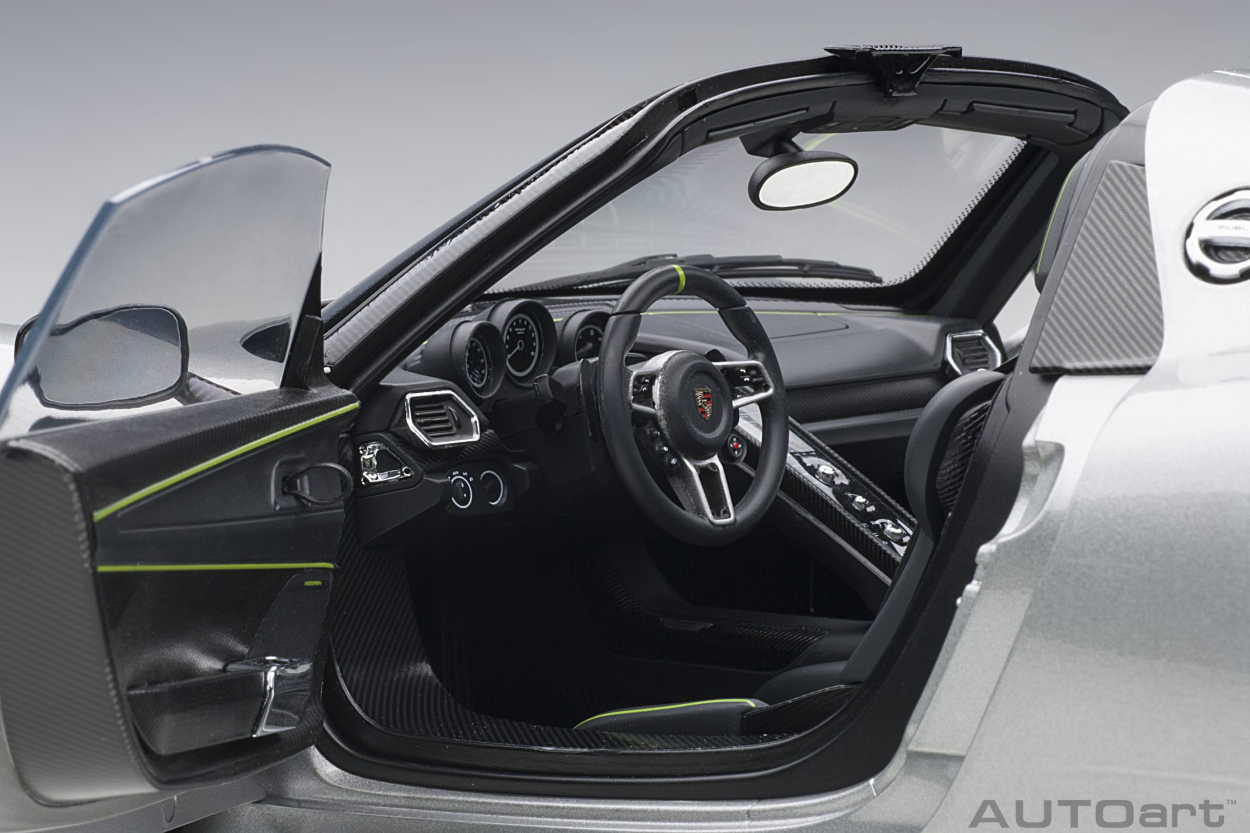 AUTOart Porsche 918 Spyder 2013 1:12 - GT Silver Metallic - Image 13