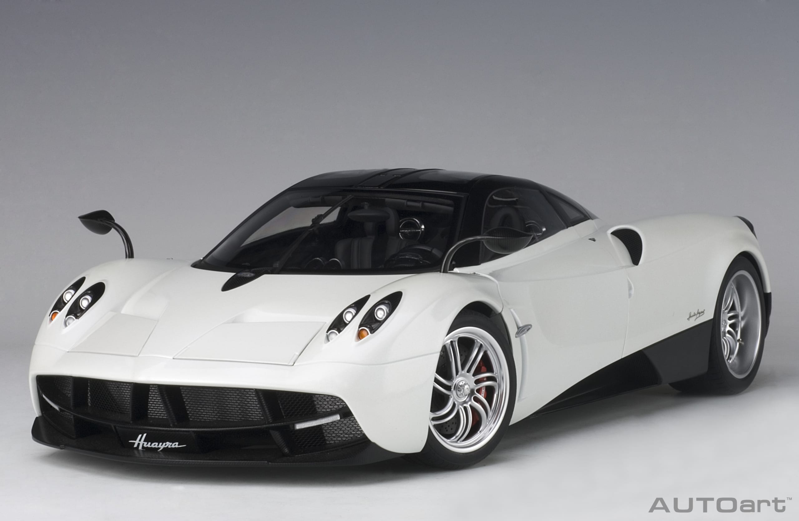 AUTOart Pagani Huayra 1:12 - White - Image 14