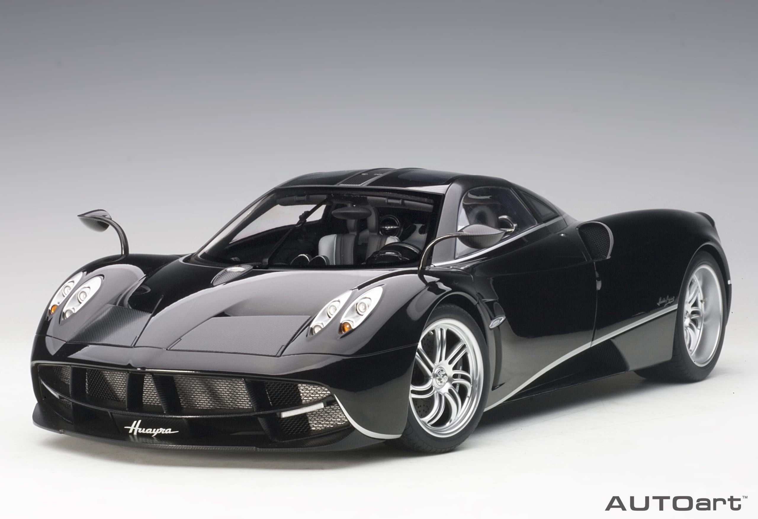 AUTOart Pagani Huayra 1:12 - Glossy Black - Image 14