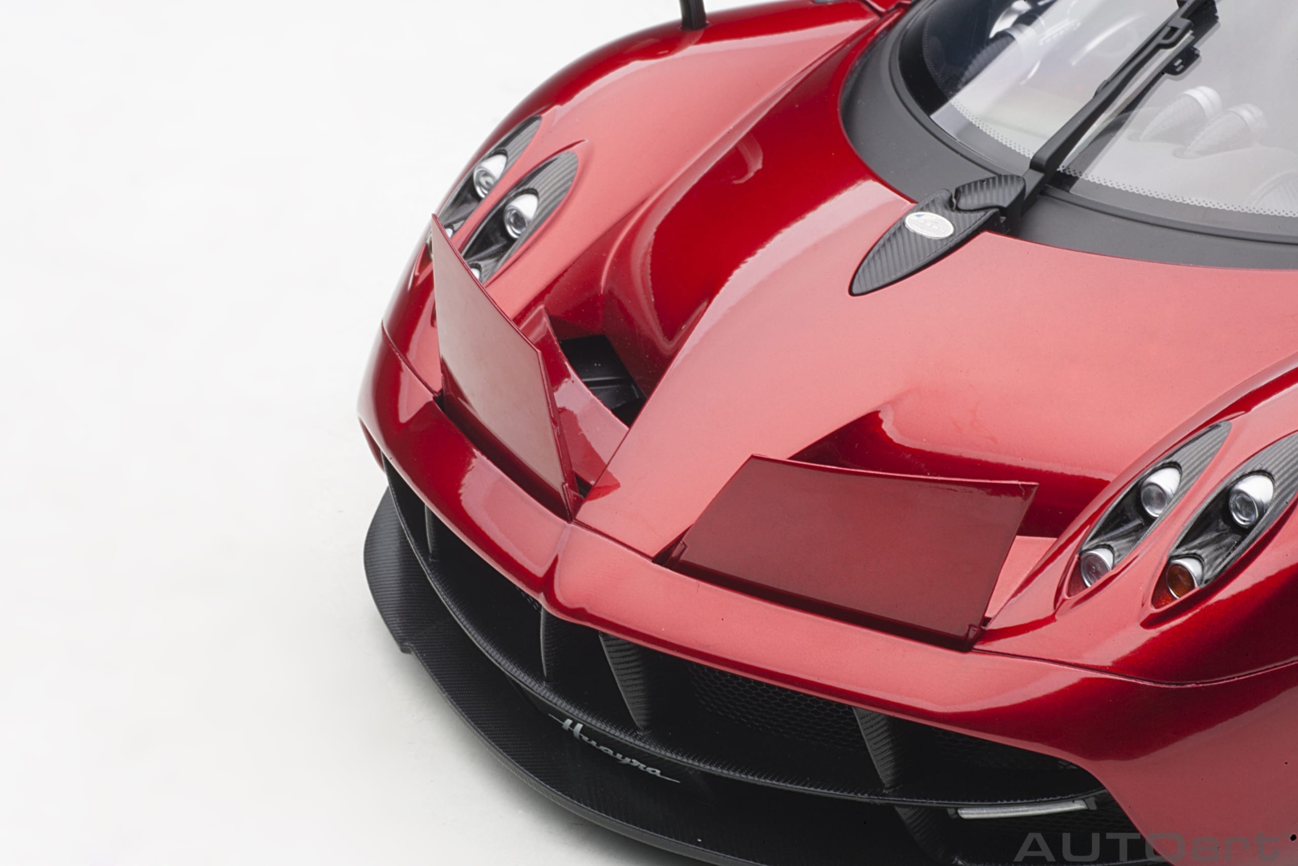 AUTOart Pagani Huayra 1:12 - Metallic Red - Image 11