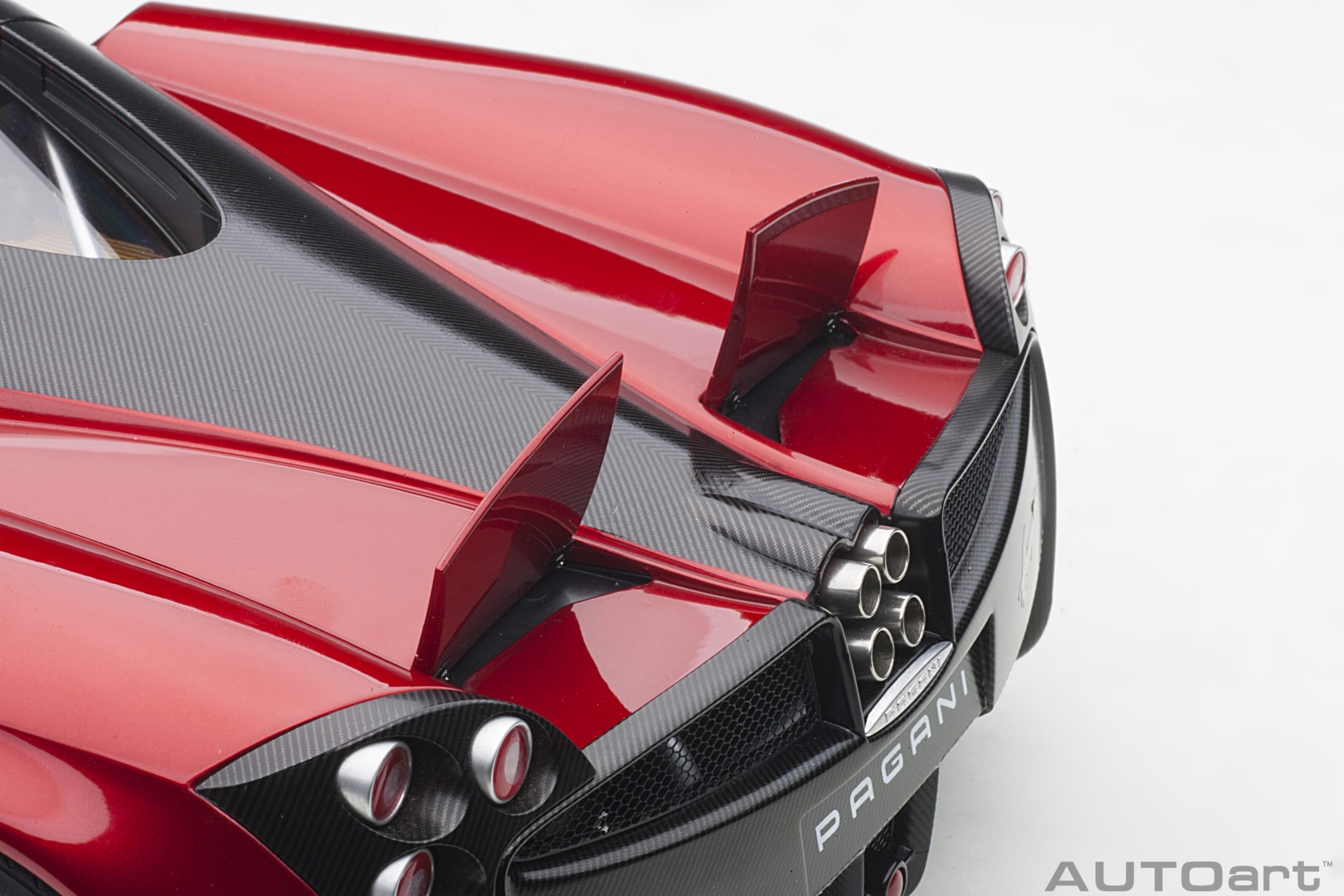 AUTOart Pagani Huayra 1:12 - Metallic Red - Image 12