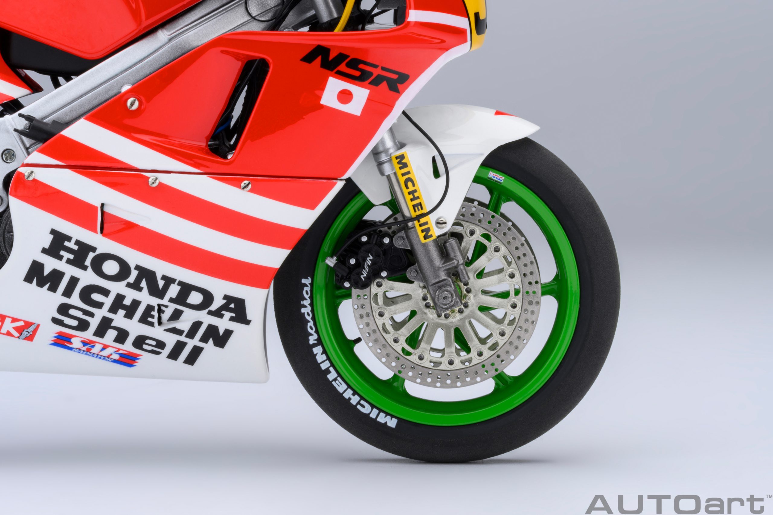 AUTOart Honda NSR 500 1989 WGP500 Baribari Densetsu Version #56 1:12 - Image 14