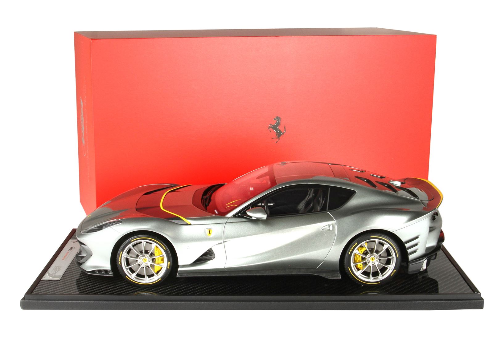 BBR Ferrari 812 Competizione 2021 - Coburn Grey | 1:12 - Imagen 5