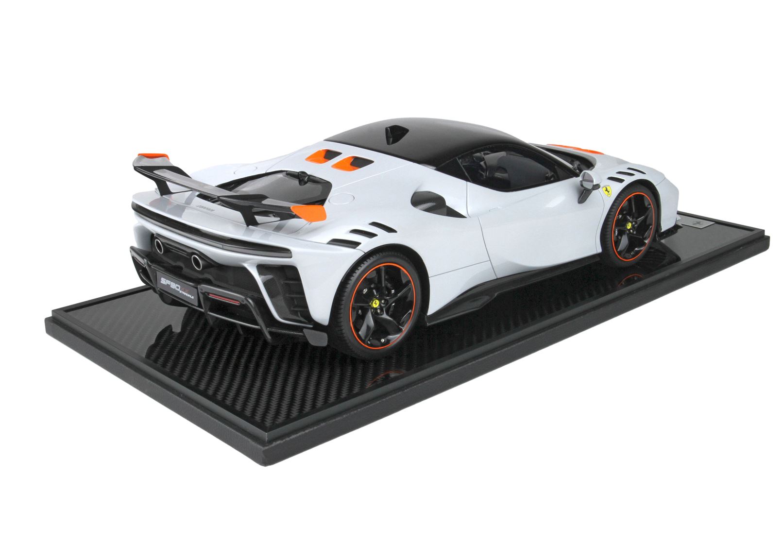 BBR Ferrari SF90XX Stradale - Arctic White | 1:12 - Imagen 2