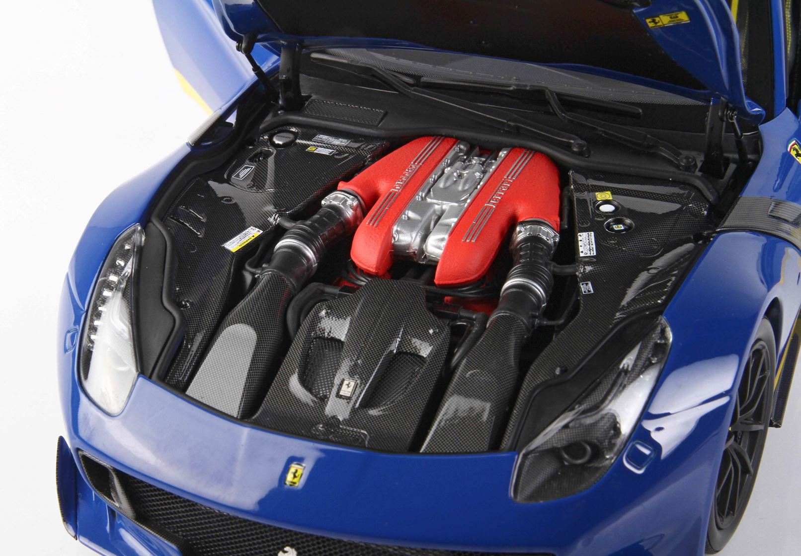 BBR Ferrari F12 TDF - Dino Blue / Yellow Details | 1:18 - Imagen 10