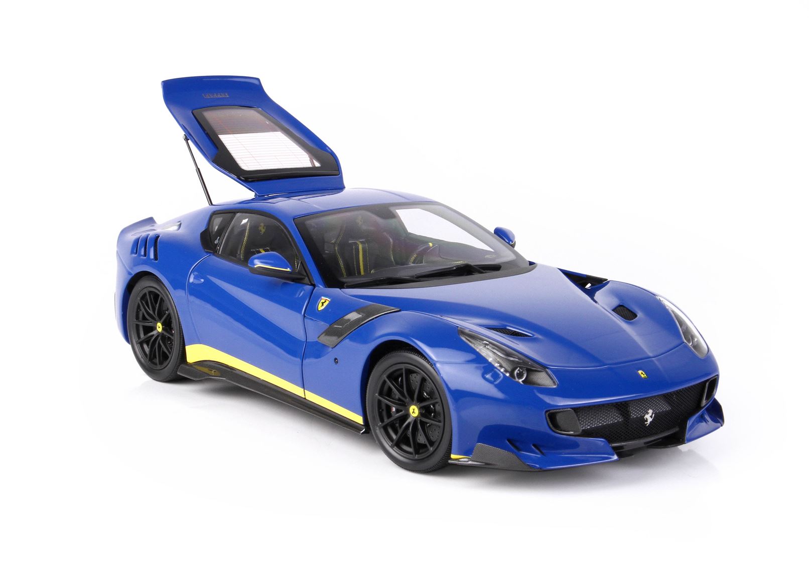 BBR Ferrari F12 TDF - Dino Blue / Yellow Details | 1:18 - Imagen 4