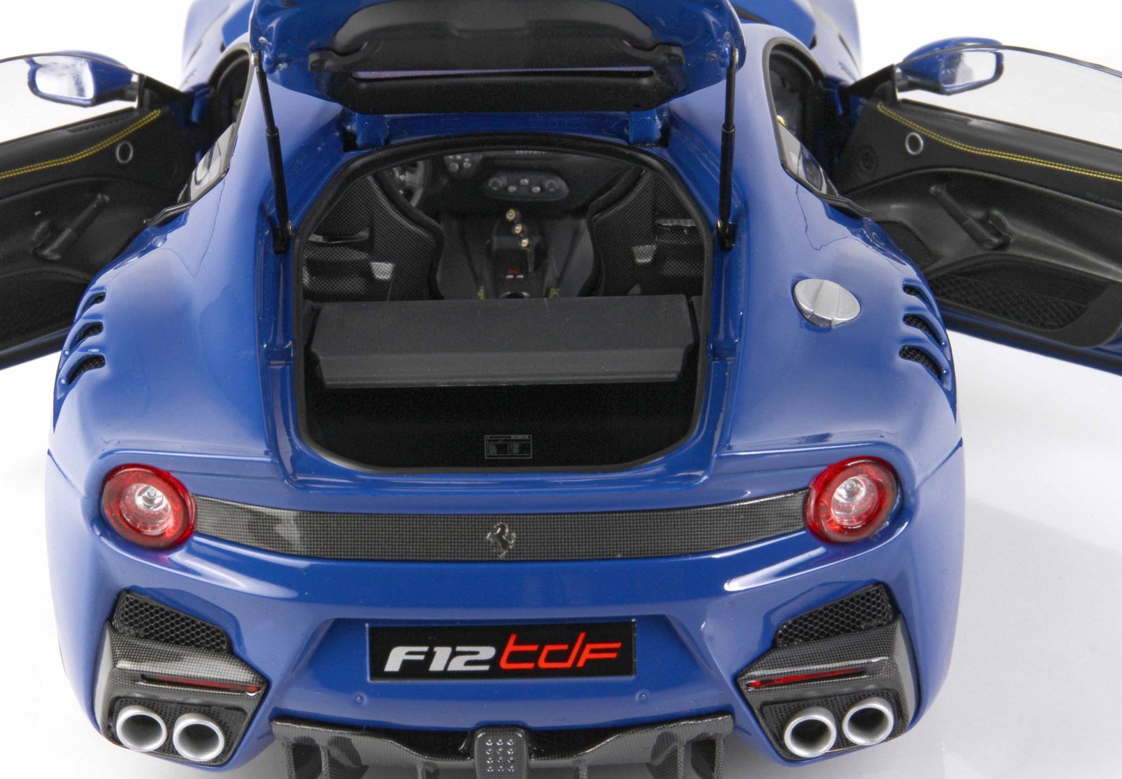 BBR Ferrari F12 TDF - Dino Blue / Yellow Details | 1:18 - Imagen 6