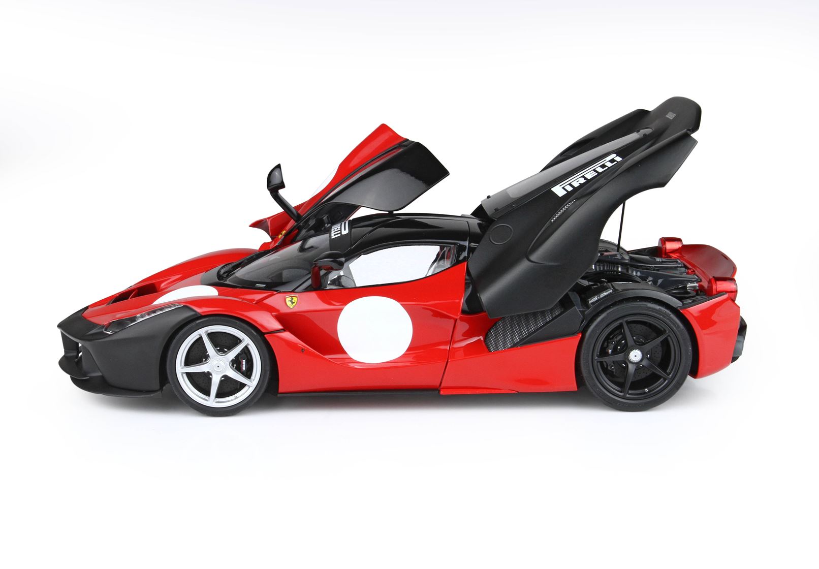 BBR Ferrari LaFerrari Test 2012 - Special Pack - Corsa Red and Matte Black | 1:18 - Image 5
