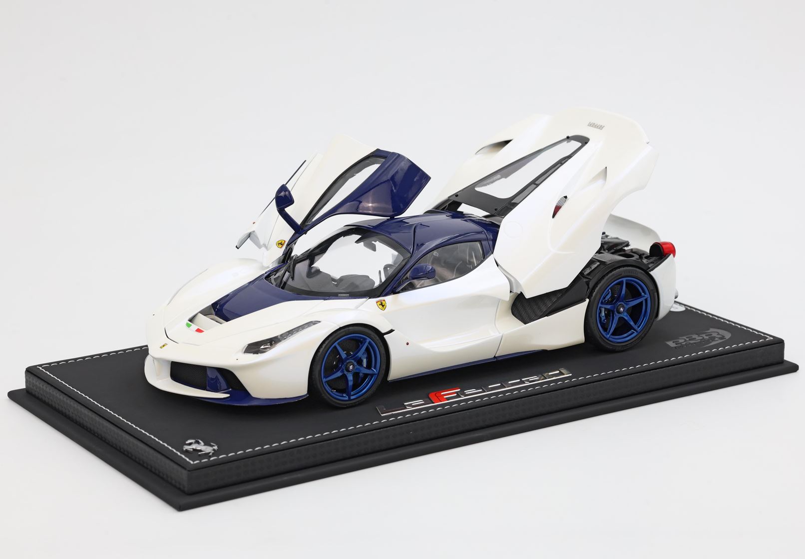 BBR Ferrari LaFerrari 2012 Special Pack - Birdcage White | 1:18