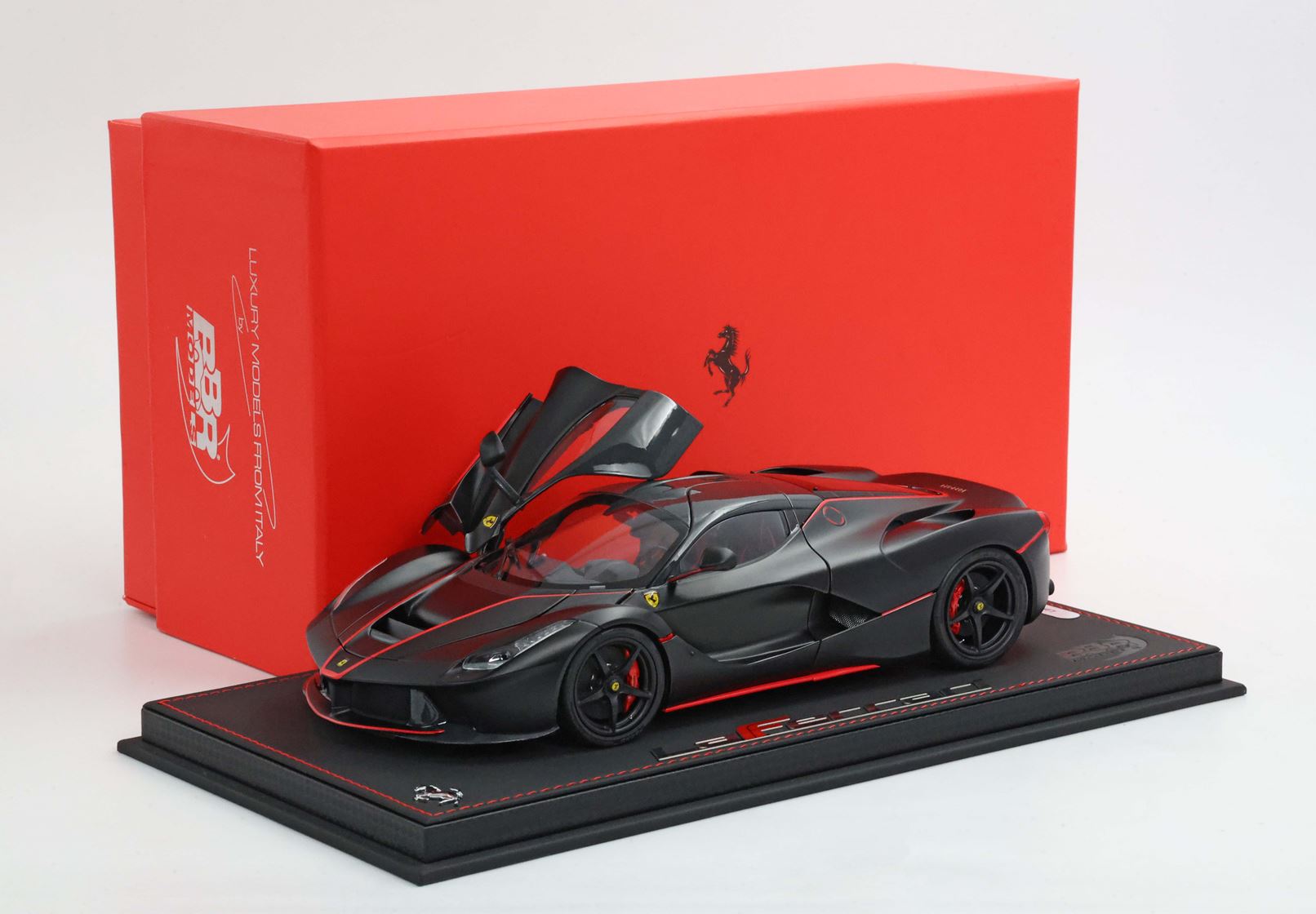 BBR Ferrari LaFerrari Fernando Alonso - Matt Black with Red Stripes | 1:18 - Image 10