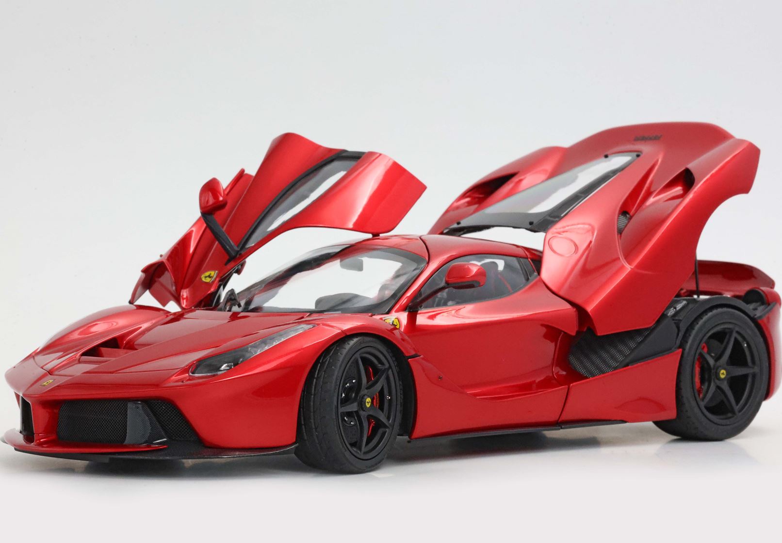 BBR Ferrari LaFerrari 2012 Luxury Pack - Red F1 2007 | 1:18 - Imagen 3