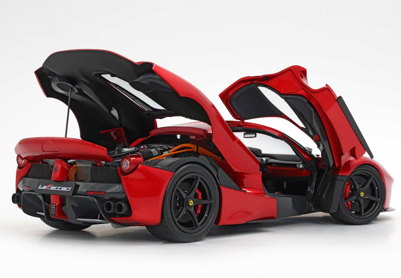 BBR Ferrari LaFerrari 2012 Luxury Pack - Red F1 2007 | 1:18 - Imagen 4