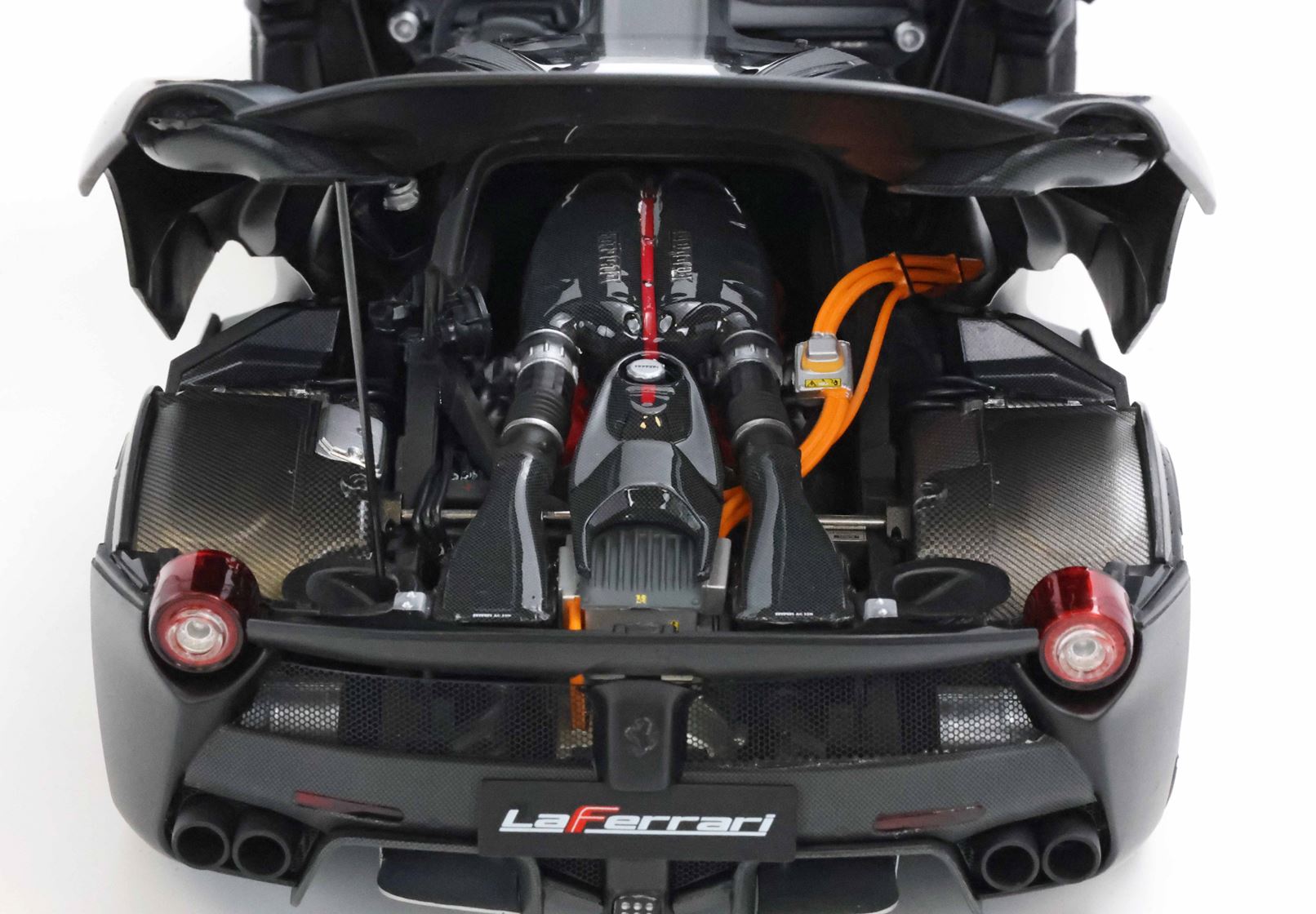 BBR Ferrari LaFerrari 2012 - Matte Black with Matte Carbon Roof | 1:18 - Imagen 5
