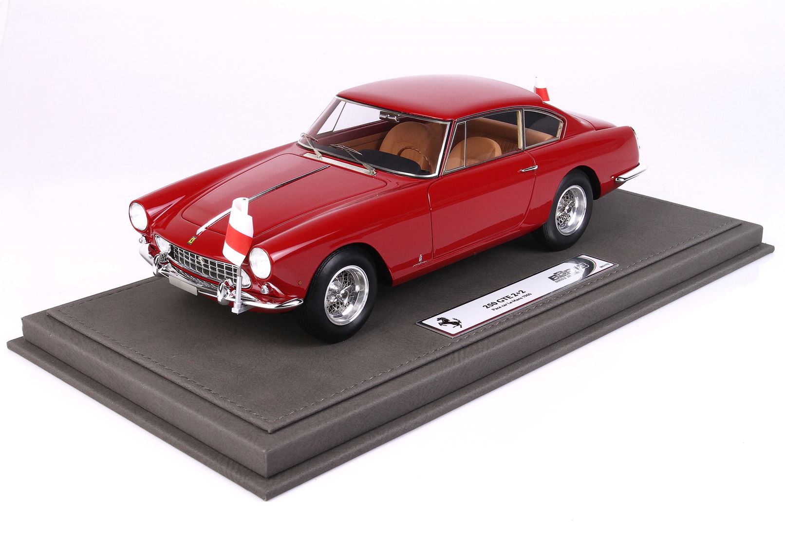 BBR Ferrari 250 GT 2+2 Pace Car 24H Le Mans 1960 | 1:18 - Imagen 11