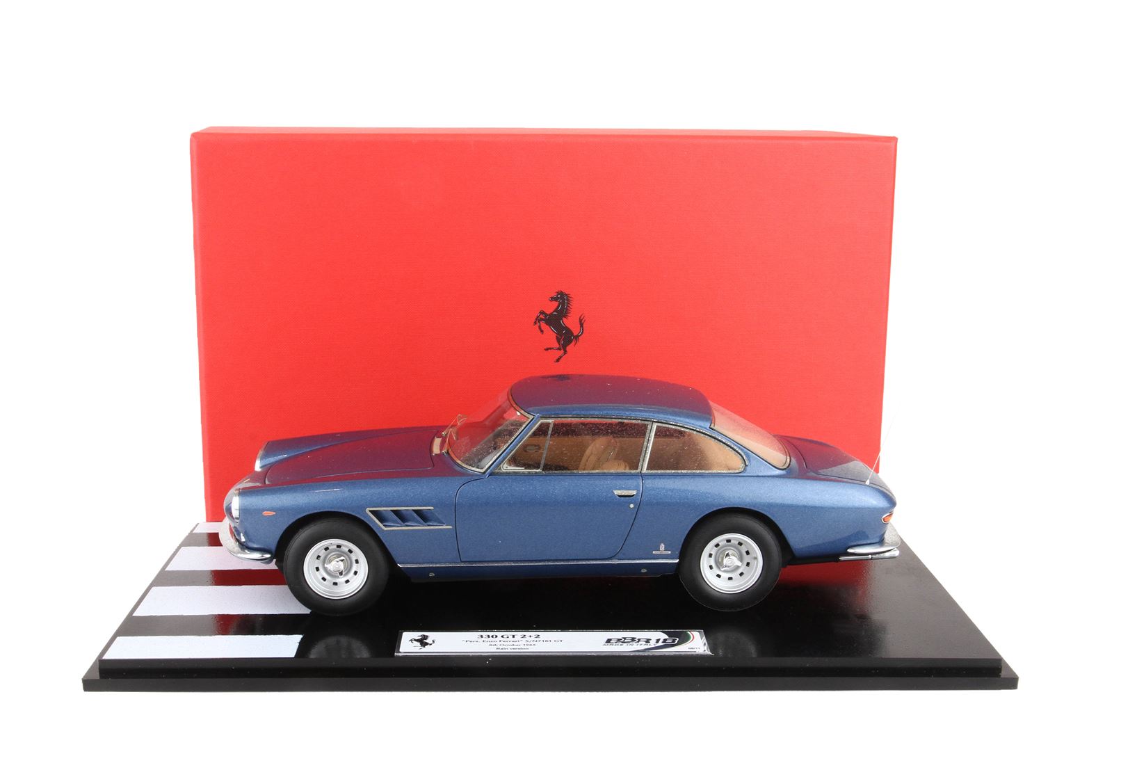 BBR Ferrari 330 GT 2+2 S/N 7161 GT Enzo Ferrari Personal Car - Metallic Blue | 1:18 - Imagen 3