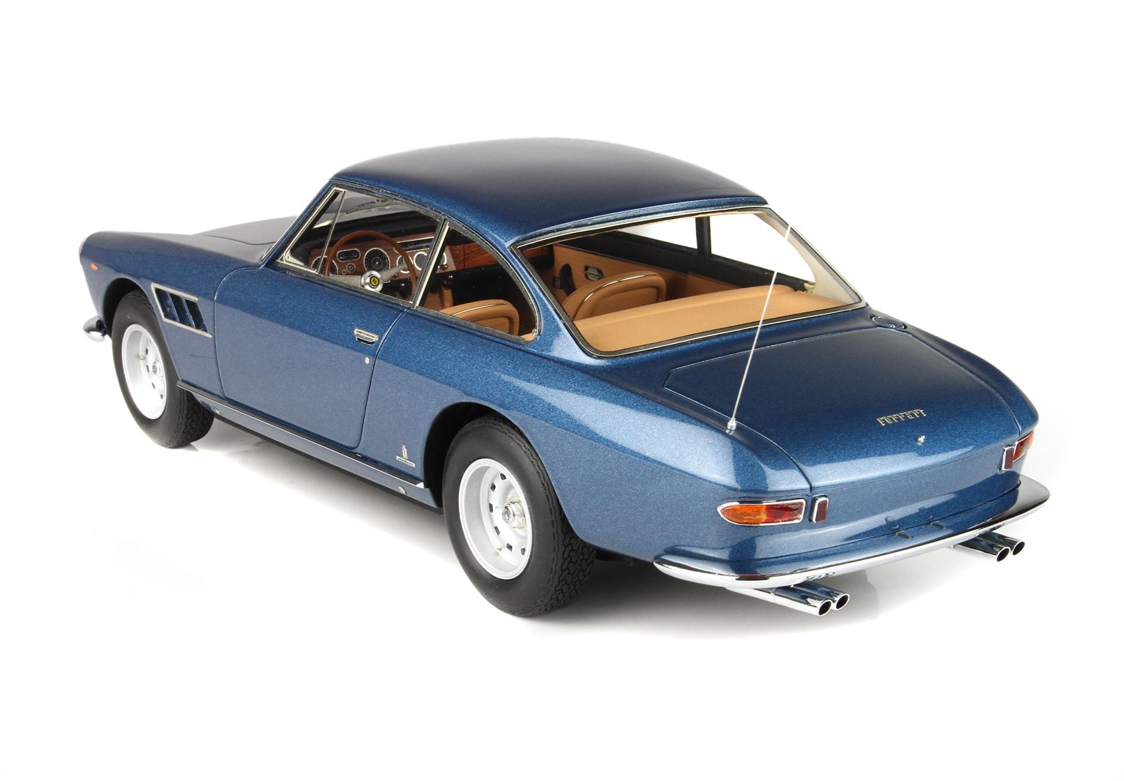 BBR Ferrari 330 GT 2+2 S/N 7161 GT Enzo Ferrari Personal Car - Metallic Blue | 1:18 - Imagen 5