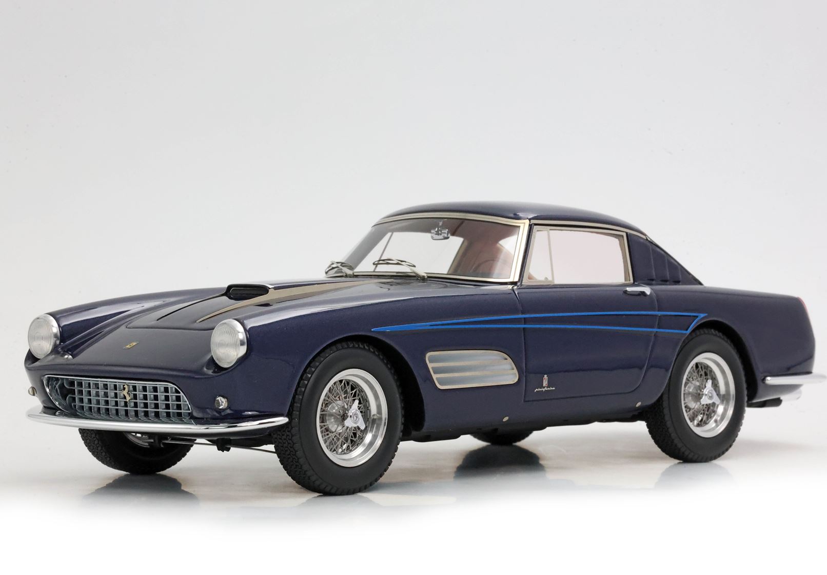 BBR Ferrari 410 Superamerica Serie III SN 1387 SA - Dark Metal Blue | 1:18 - Imagen 3