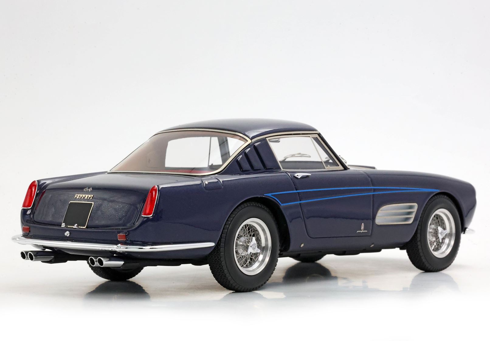 BBR Ferrari 410 Superamerica Serie III SN 1387 SA - Dark Metal Blue | 1:18 - Imagen 4