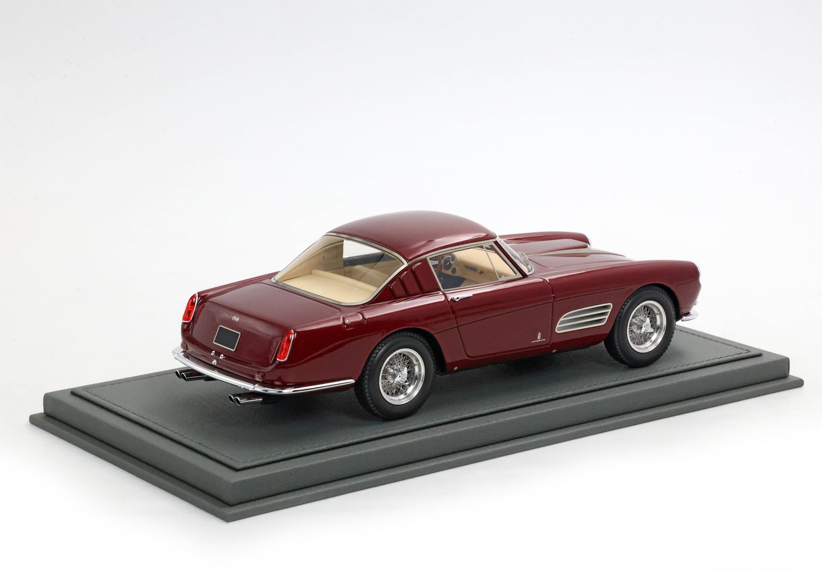 BBR Ferrari 410 Superamerica Serie III SN 1495 SA - Ruby Red | 1:18 - Image 2