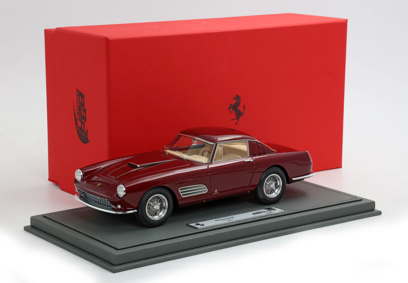 BBR Ferrari 410 Superamerica Serie III SN 1495 SA - Ruby Red | 1:18 - Image 9