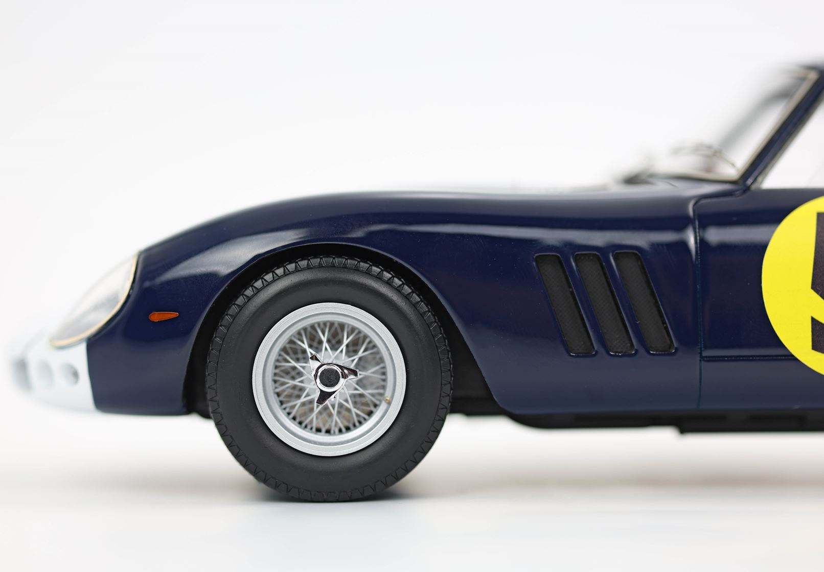 BBR Ferrari 250 GTO 1962 S/N 3589 #5 Tourist Trophy Goodwood - Michael Parkes | 1:18 - 画像7