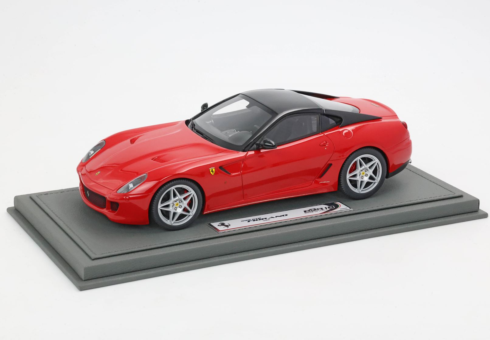 BBR Ferrari 599 GTB Fiorano 2006 Caja de Cambios Automática - Rosso Corsa / Techo Negro | 1:18