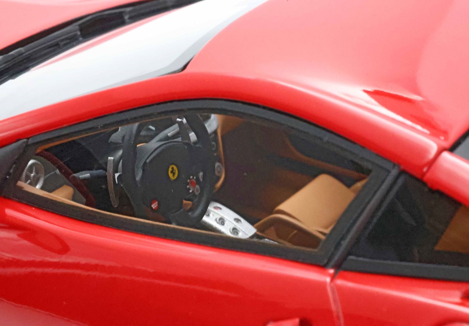 BBR Ferrari 599 GTB Fiorano 2006 Automatic Transmission - Red | 1:18 - Imagen 9