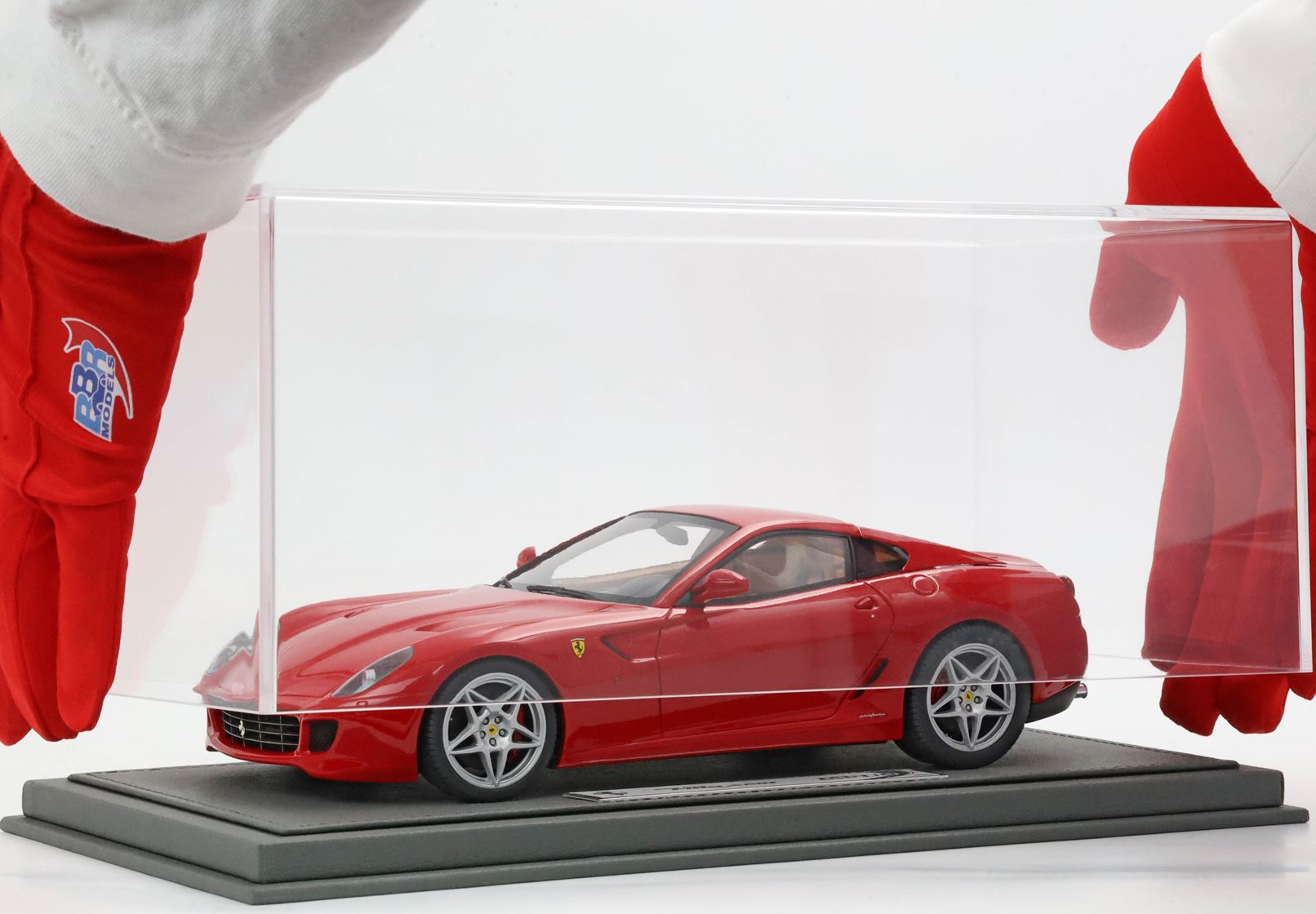 BBR Ferrari 599 GTB Fiorano 2006 Automatic Transmission - Red | 1:18 - Imagen 3